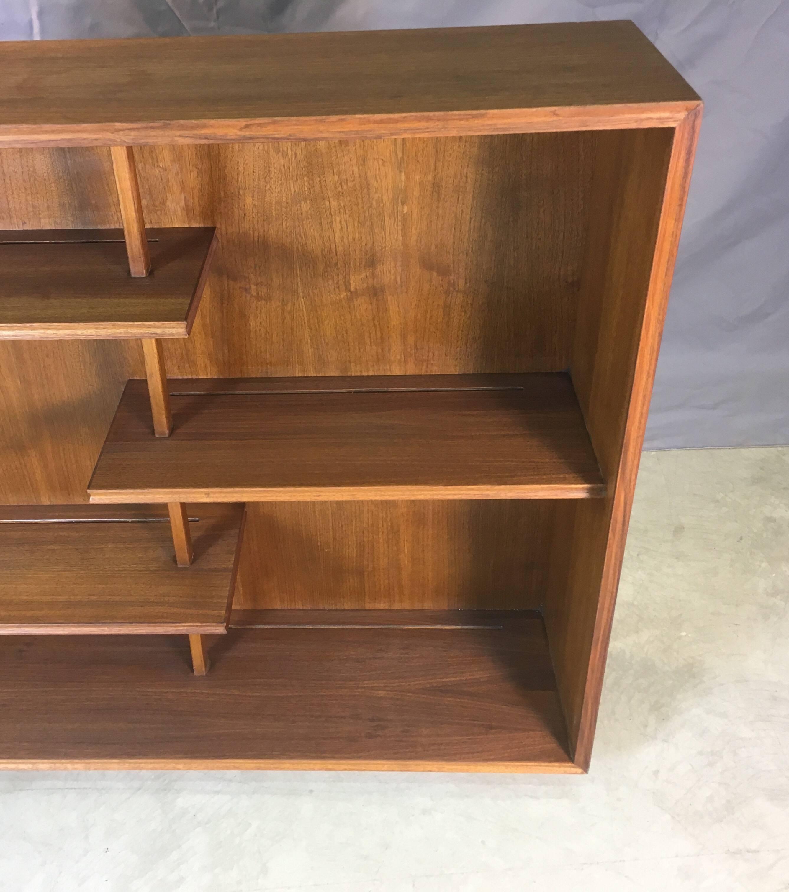 American Mid-20th Century Walnut Wood Display Shelving Unit For Sale