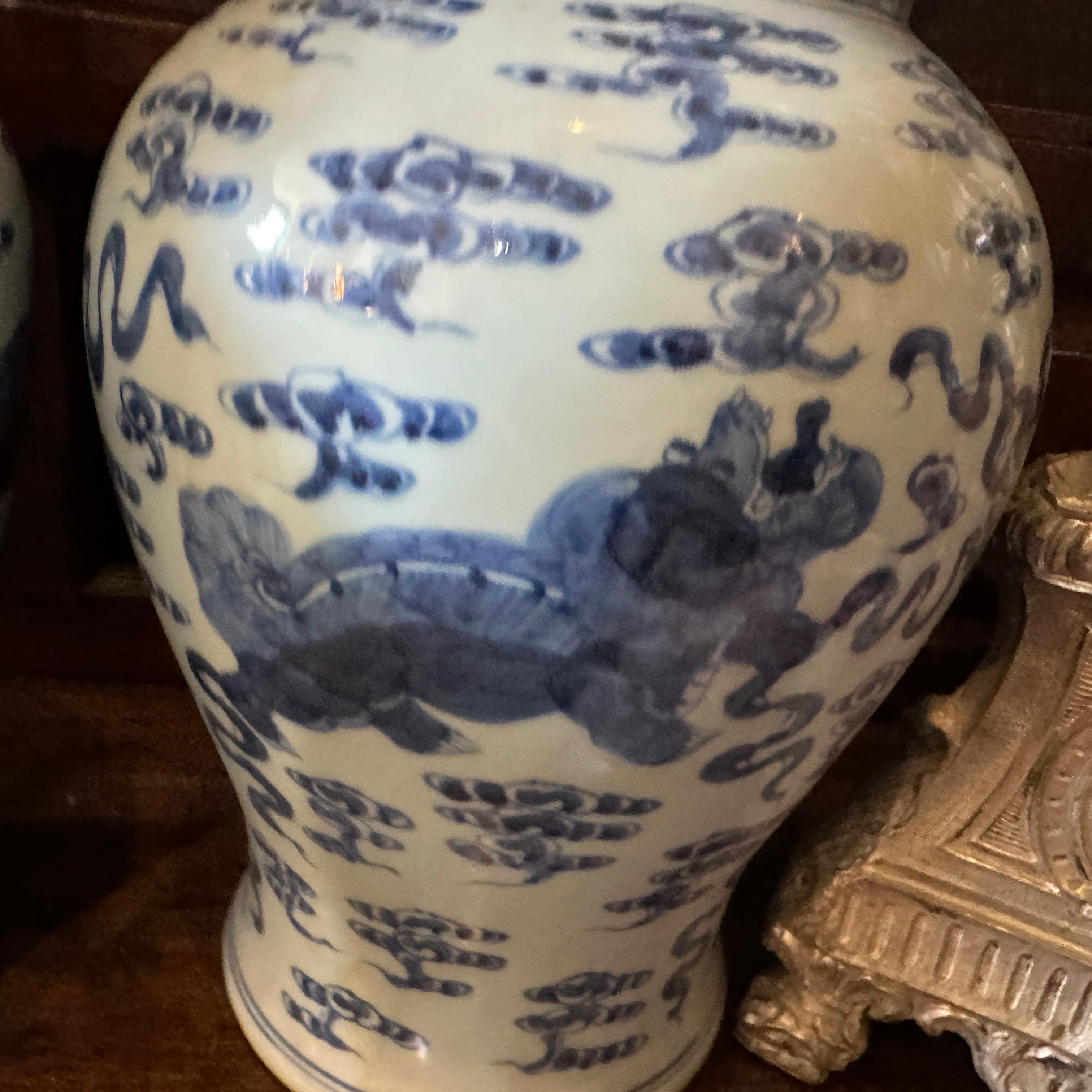 Mid-20th Century White and Blue Ceramic Chinese Ginger Jars 6