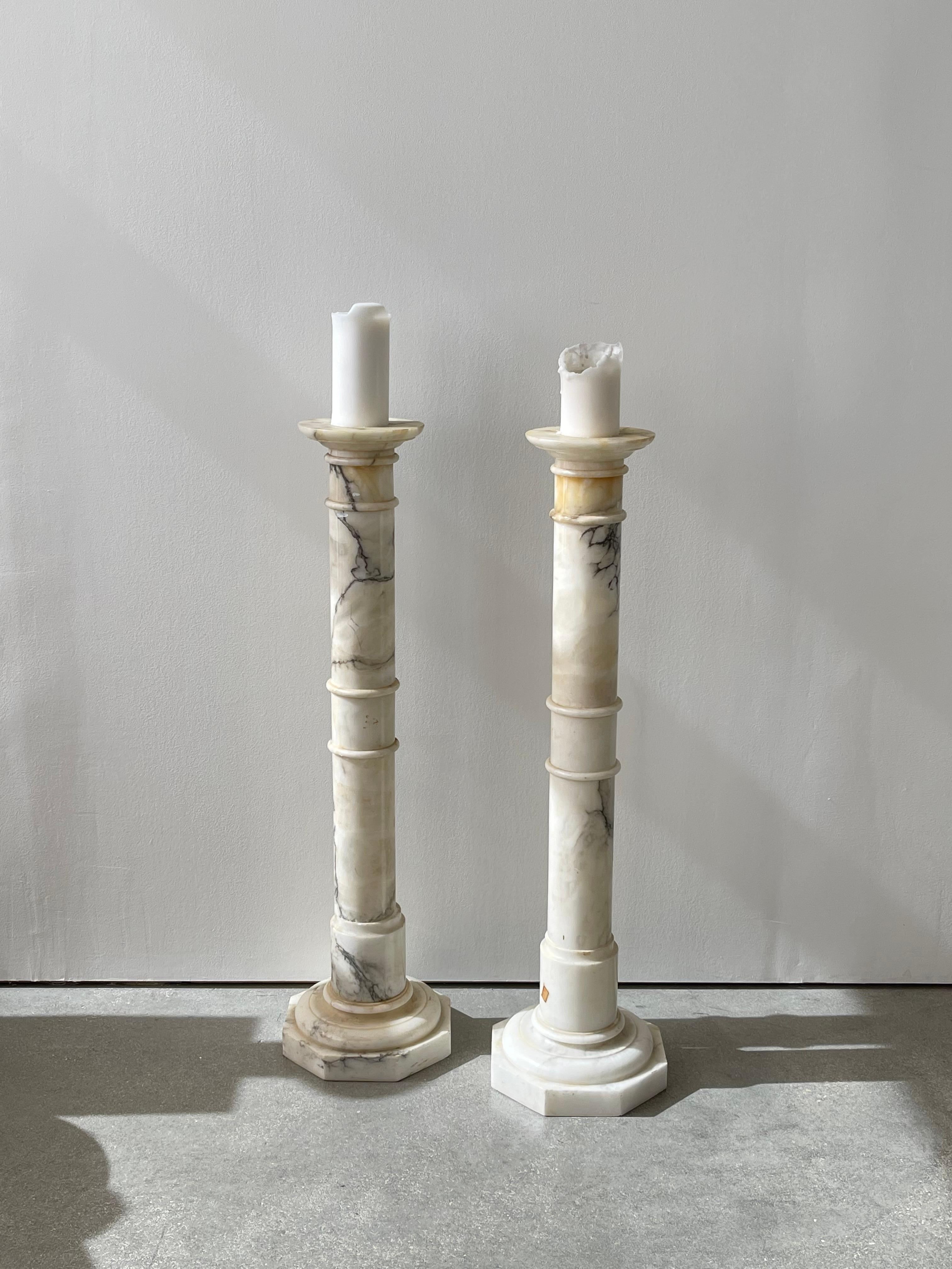 Mid-20th Century White Marble Columns In Good Condition In Miami, FL