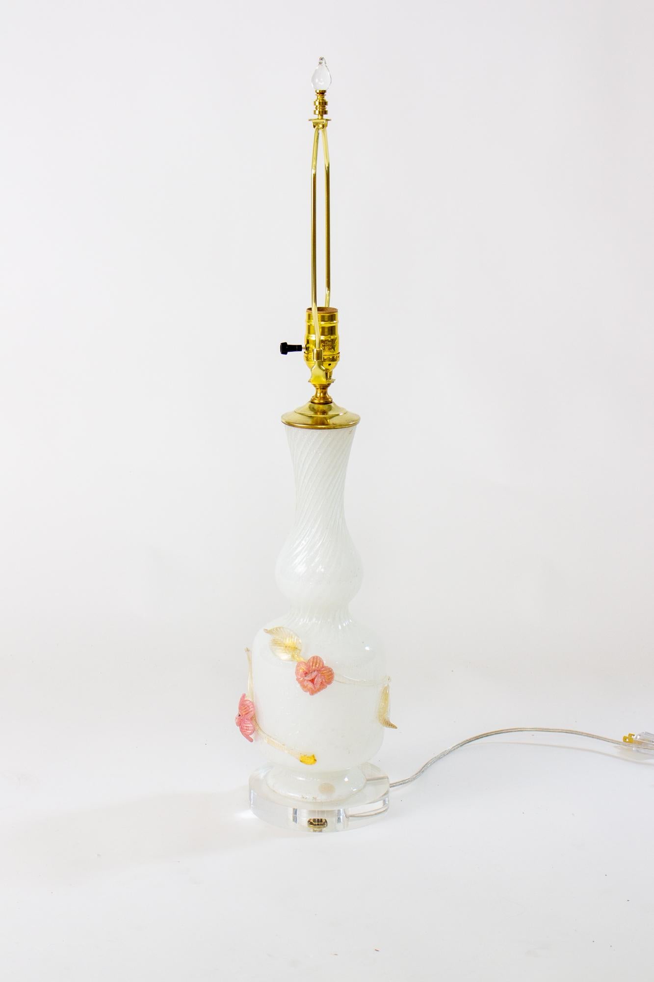 Mid 20th Century white pulegoso Murano glass lamp with applied roses. Delicate blown murano glass lamp. Pulegoso glass, with silver and gold inclusion in the blown glass stem and flowers. Roses and leaves are applied during the glassblowing process