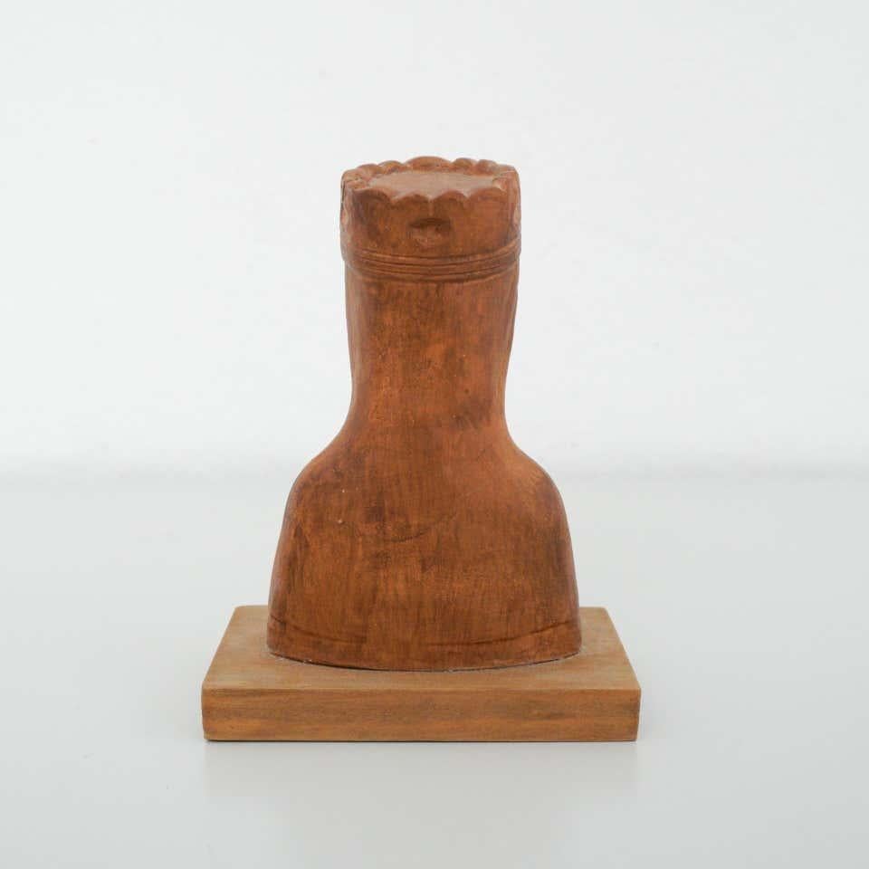 20ième siècle Statue de la Vierge de Montserrat en bois du milieu du 20e siècle en vente