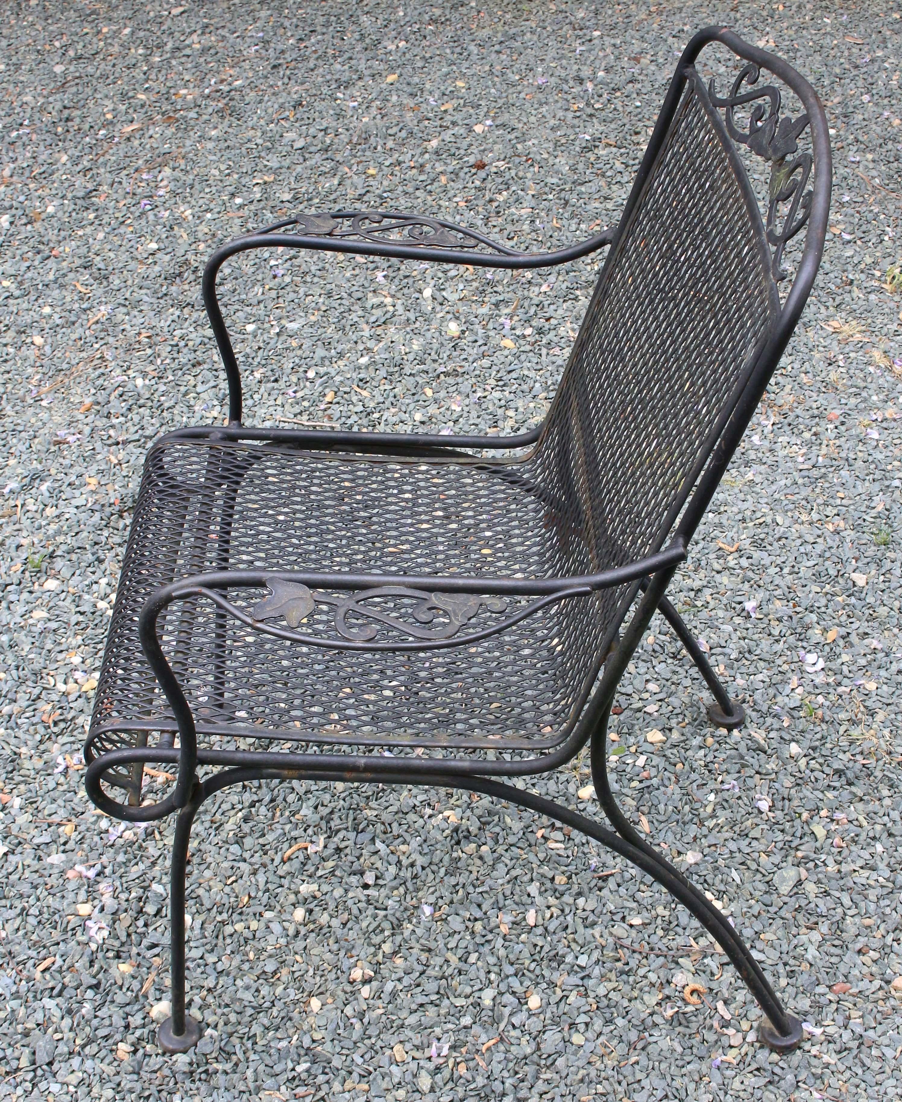 American Mid-20th Century Woodard Wrought Iron Table & 4 Arm Chairs For Sale