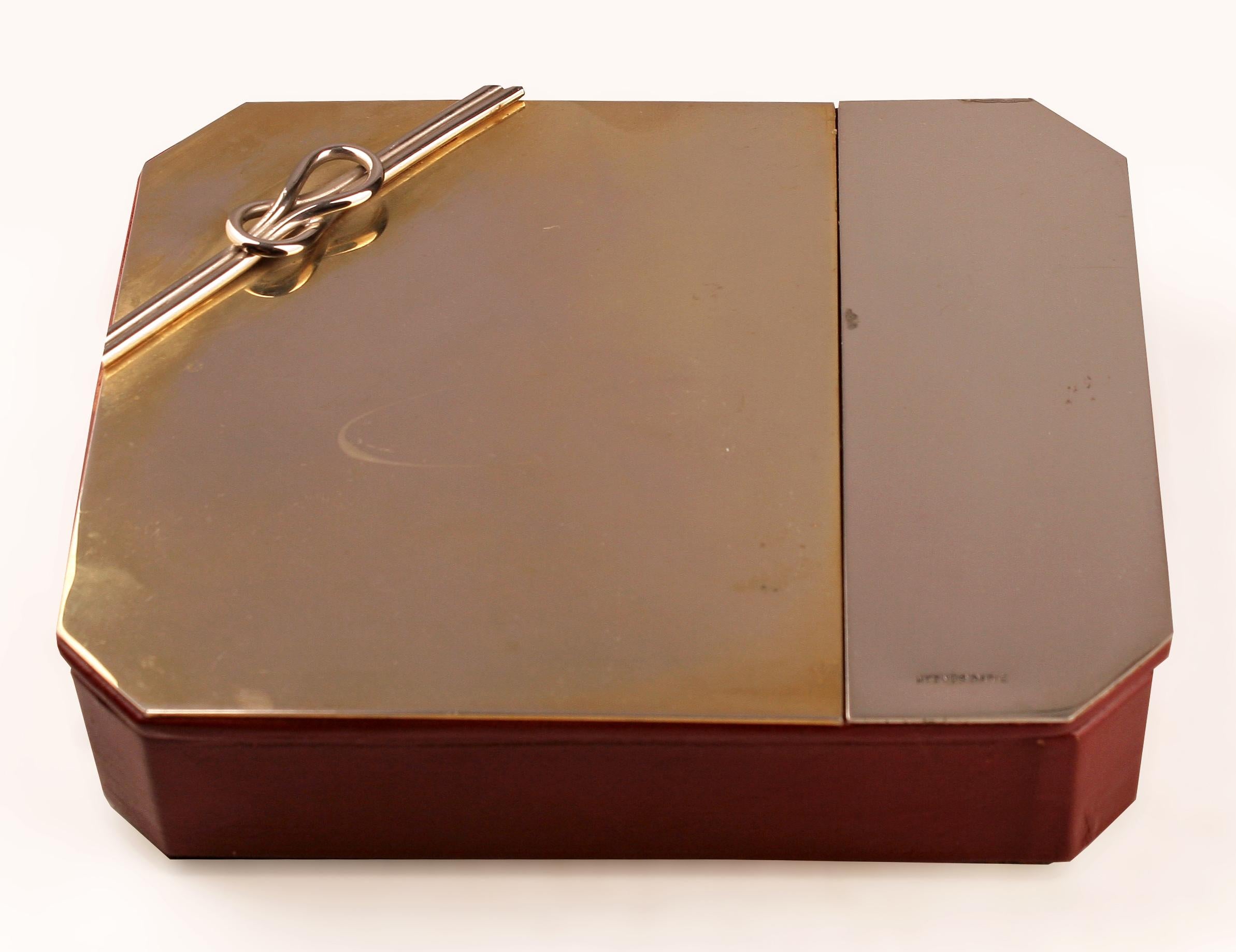 Mid-Century Modern Mid-20th Century Wooden Box with Silver Knot Lid by the French Firm Hermès Paris For Sale