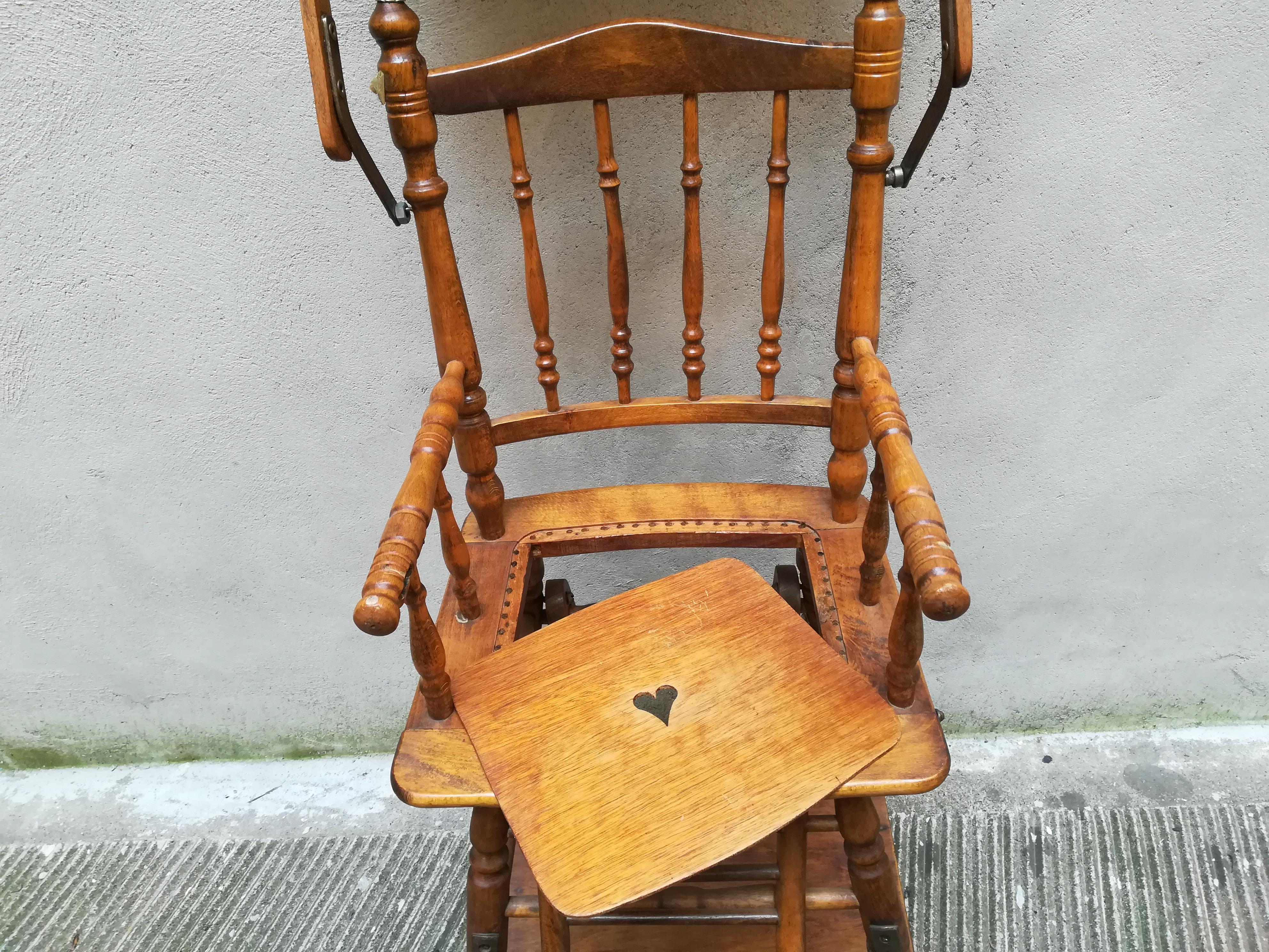 Chaise haute ou Merry-Go-Round française en bois du milieu du 20ème siècle, 1940 en vente 5