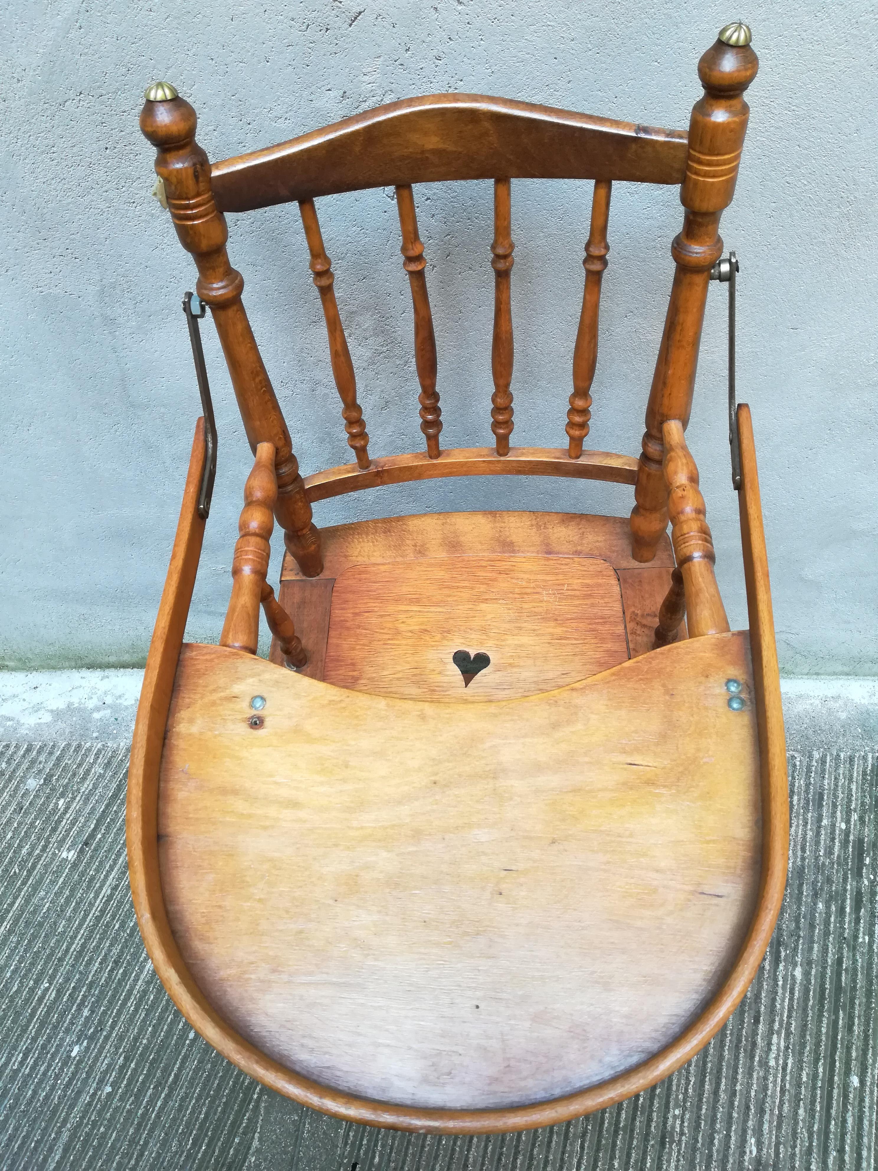 Français Chaise haute ou Merry-Go-Round française en bois du milieu du 20ème siècle, 1940 en vente