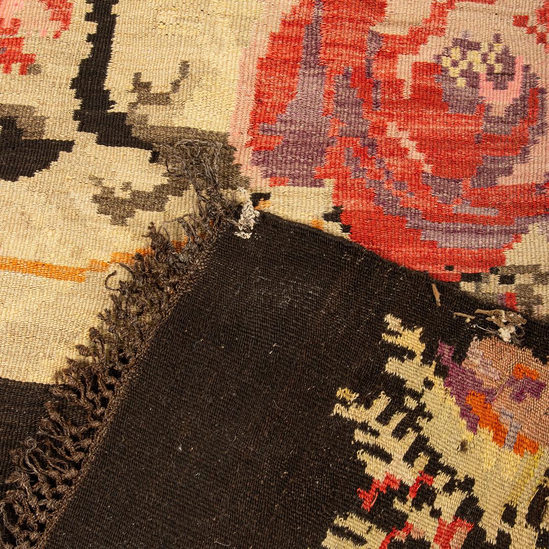 Wool  Mid-20th century wool rug For Sale