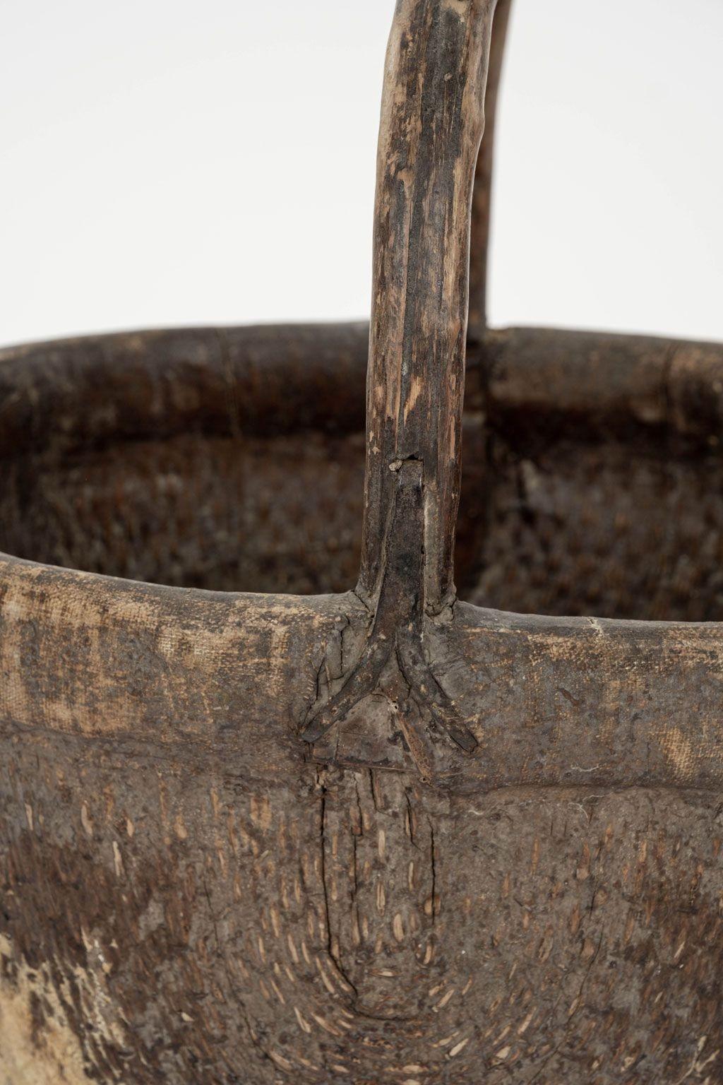 Mid-20th Century Woven Chinese Rice Basket For Sale 2