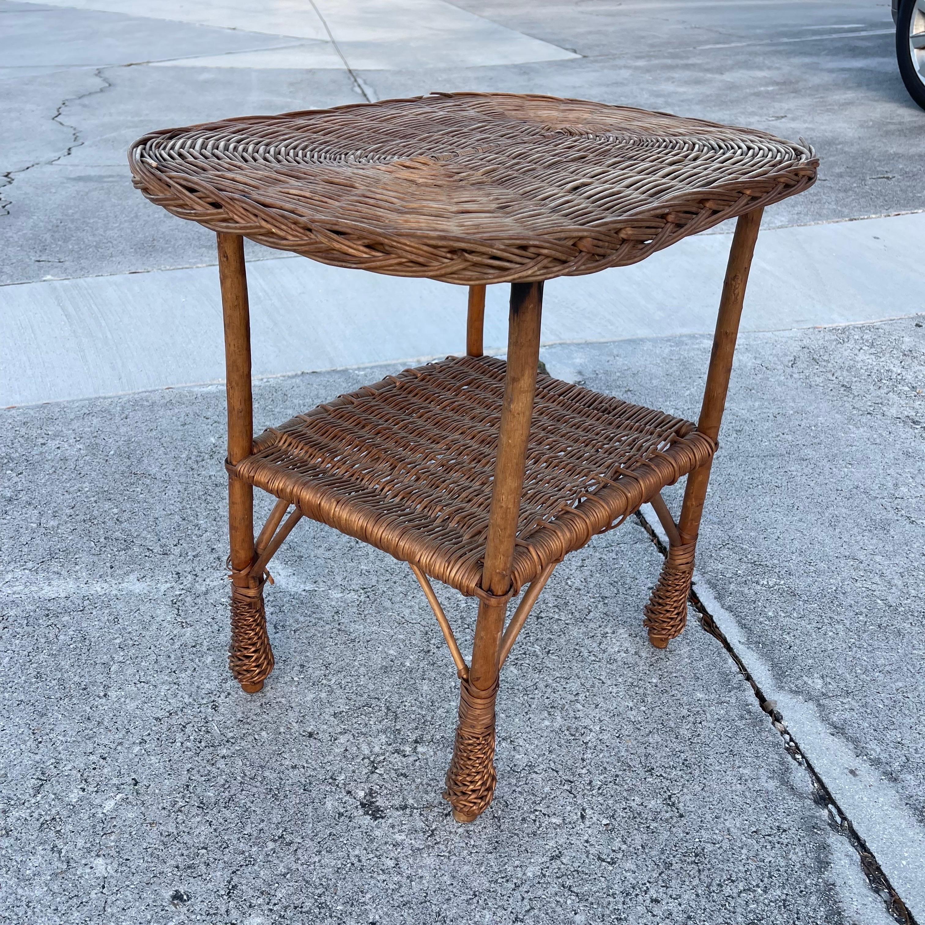 Mid-20th Century Woven Wicker Rattan Side Table In Good Condition For Sale In Jensen Beach, FL