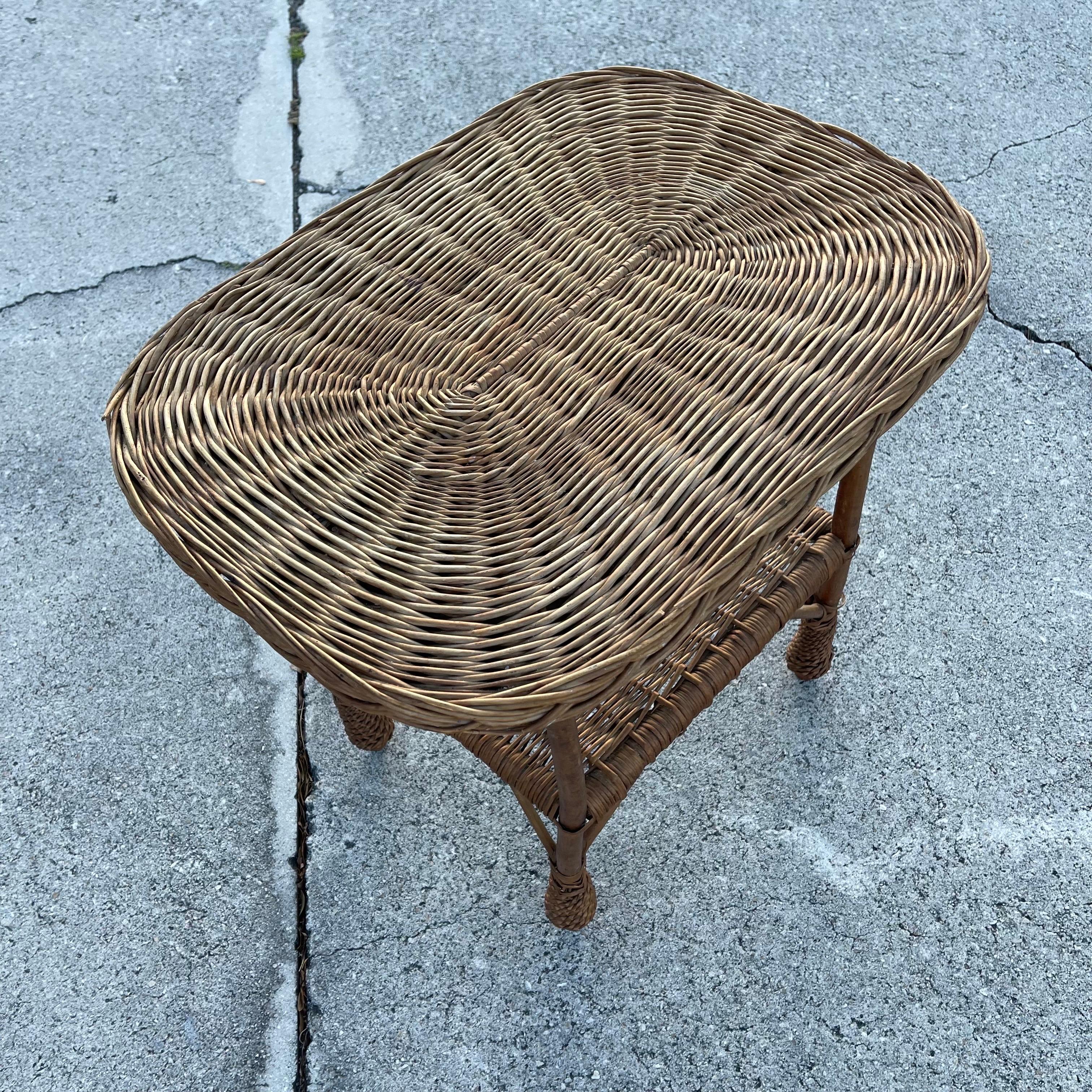 Mid-20th Century Woven Wicker Rattan Side Table For Sale 3