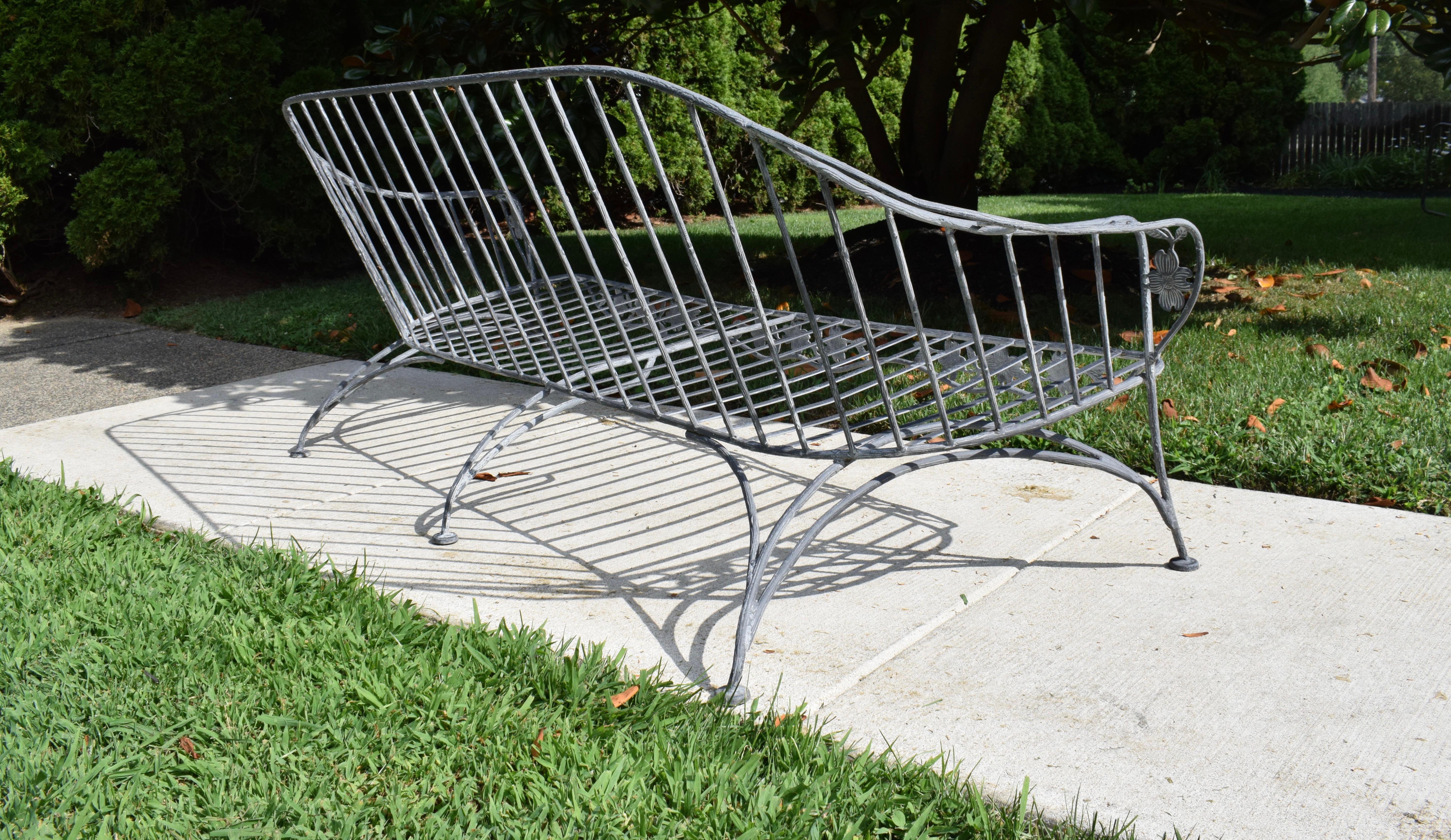 Mid 20th Century Wrought Iron Sofa Dogwood Form For Sale 4