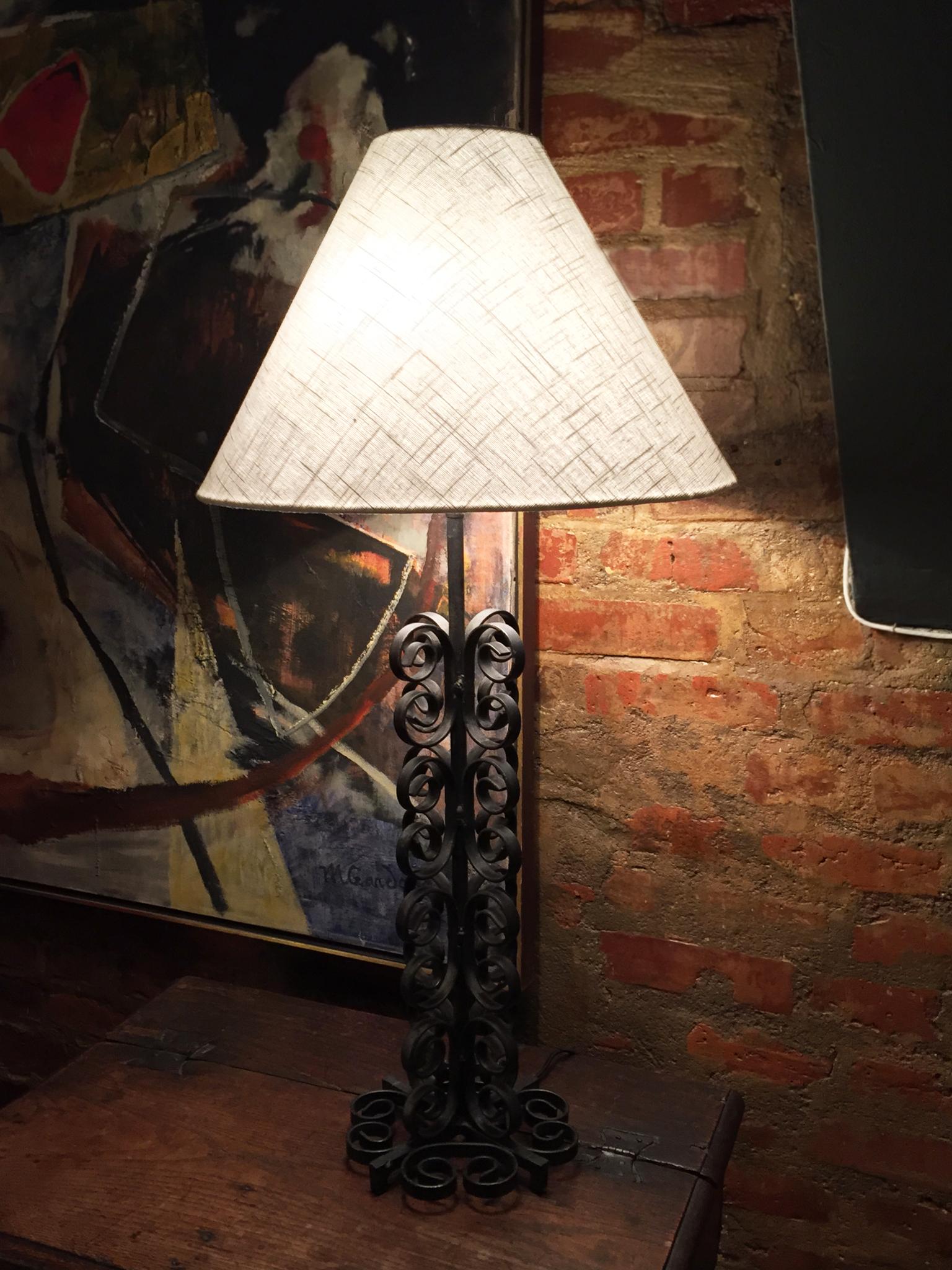 Mid-20th Century Wrought Iron Table Lamp in the Style of Paul Kiss 7