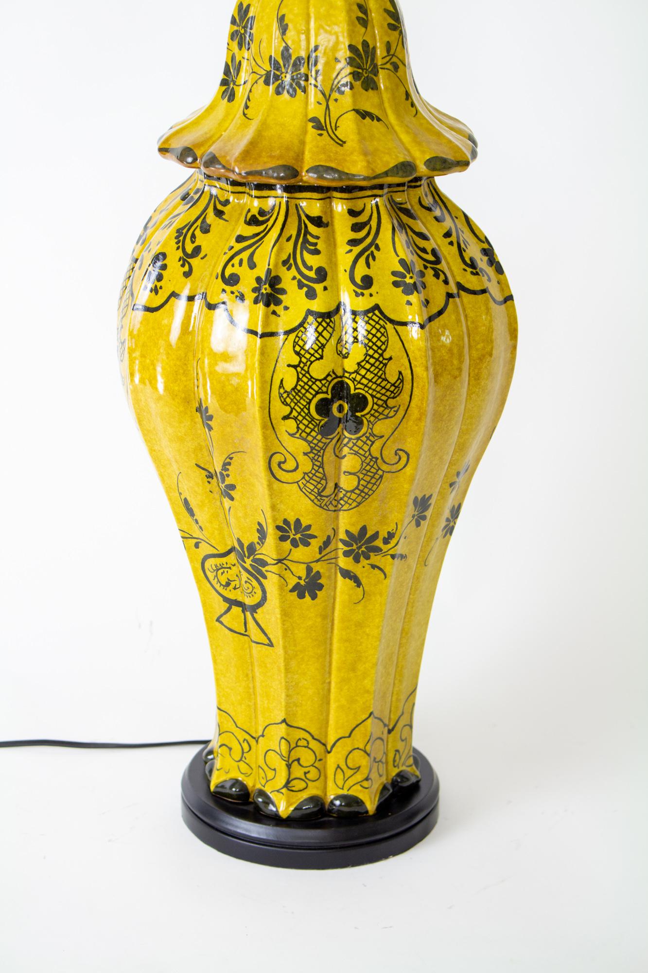 Mid 20th Century Yellow Ceramic Table Lamps, a Pair For Sale 5