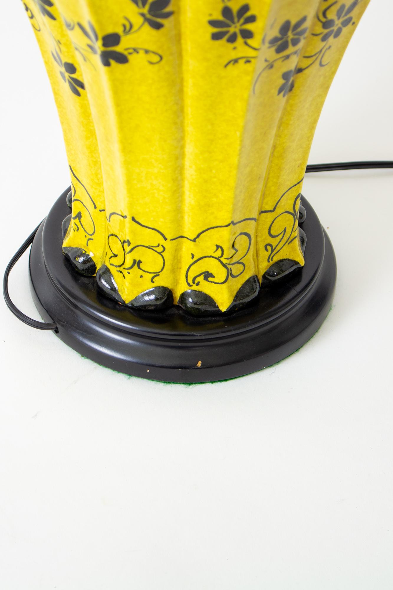 Mid 20th Century Yellow Ceramic Table Lamps, a Pair For Sale 3