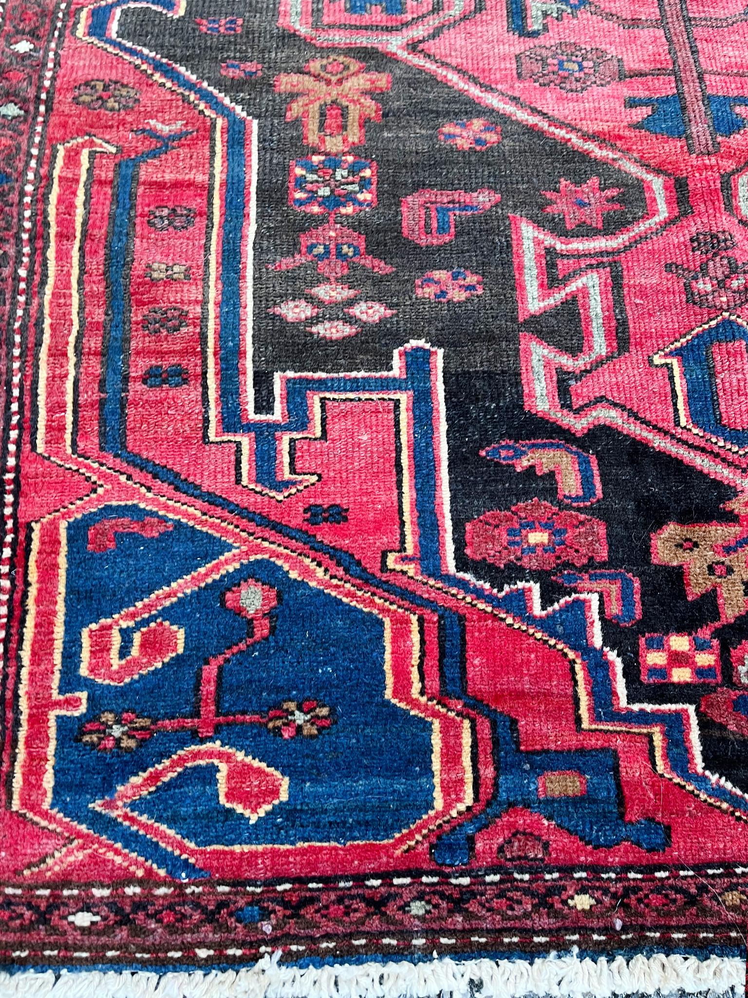 Wool Mid-20th Century Zanjan Persian Rug For Sale