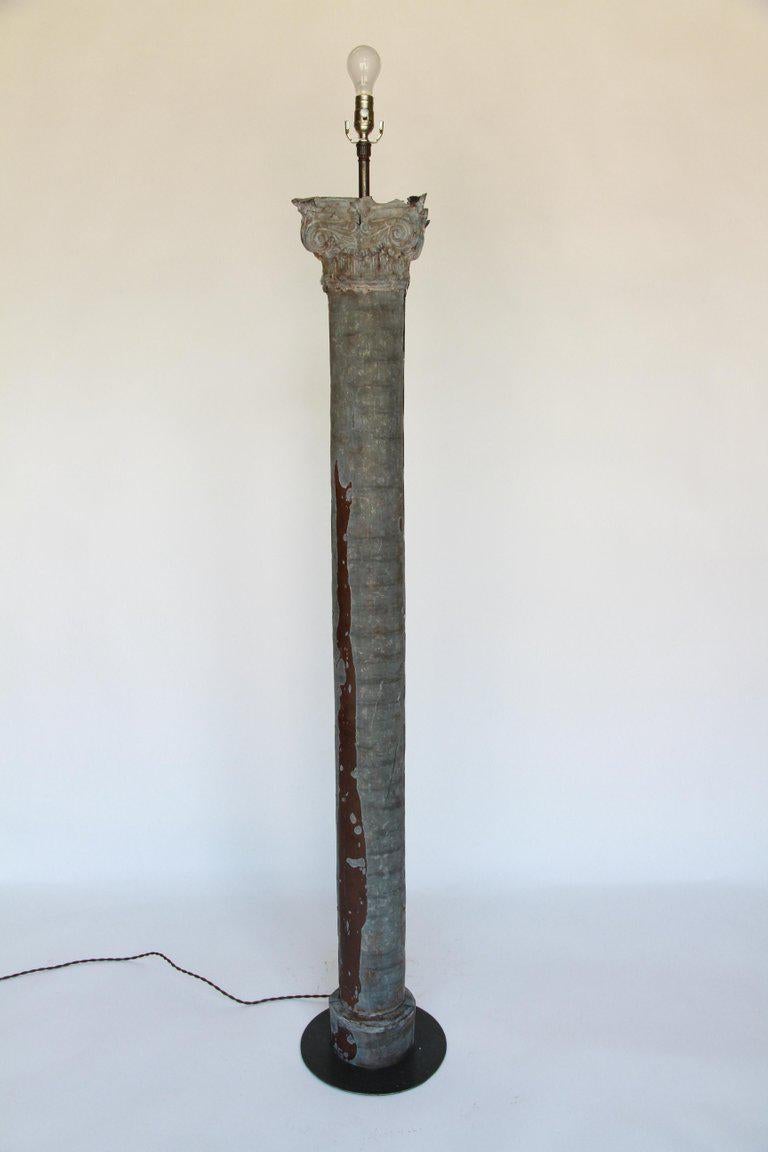 Mitte des 20. Jahrhunderts Zink-Säulenform Re-Purposed Stehlampe im Angebot 2