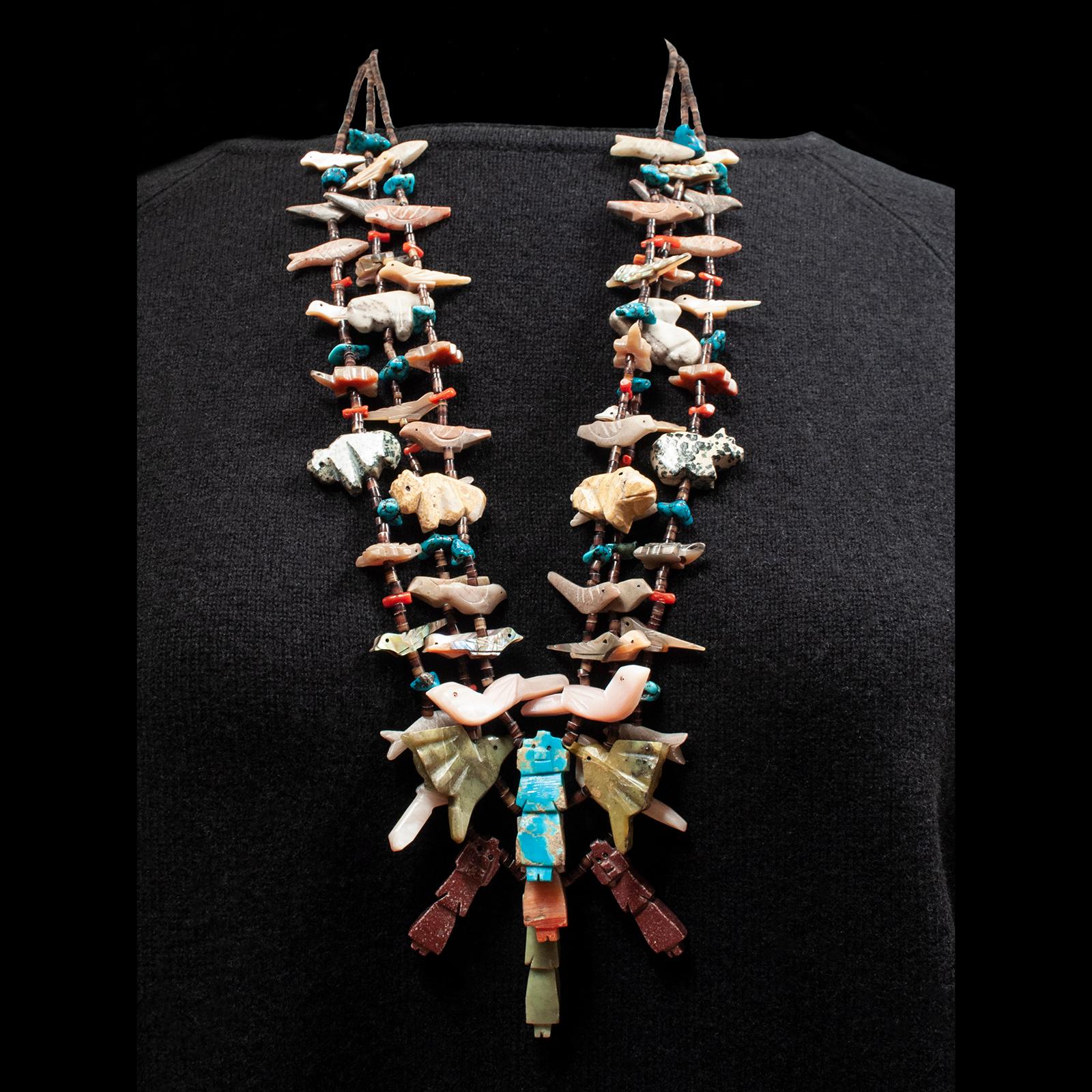 Mid-20th Century Zuni Triple Strand Fetish Native American Necklace In Good Condition For Sale In Point Richmond, CA