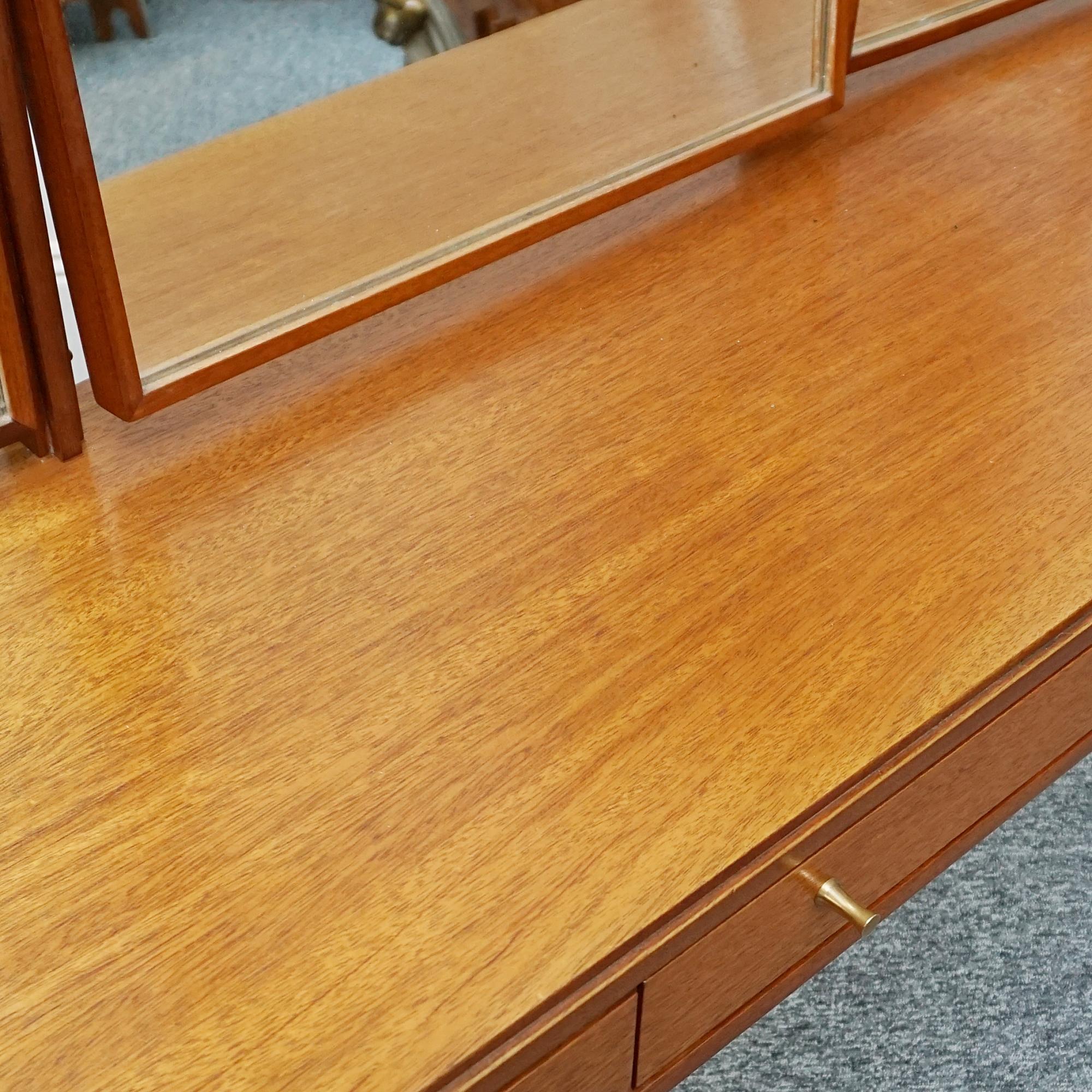 Walnut Mid-20th Dressing Table Retailed by Heal's of London Circa 1950