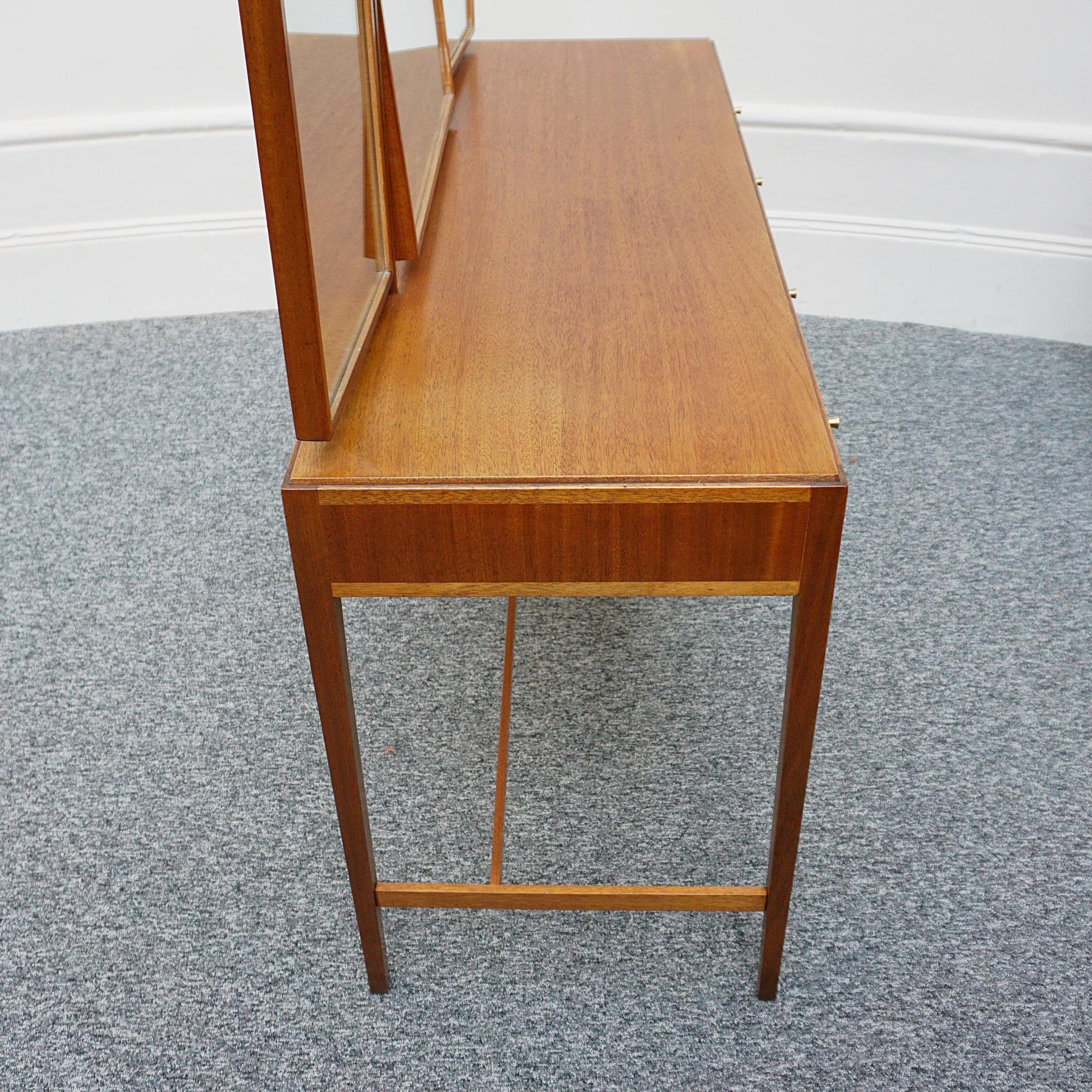 Mid-20th Dressing Table Retailed by Heal's of London Circa 1950 1