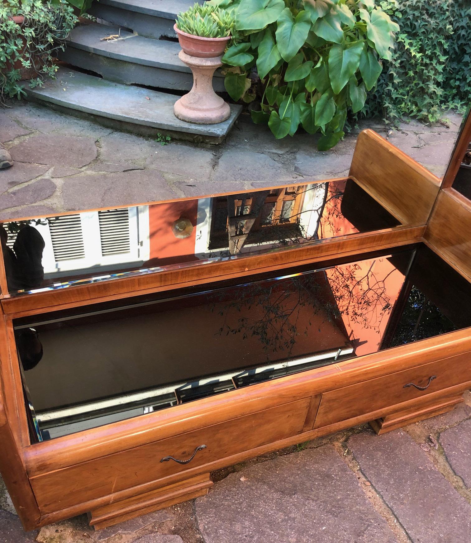 Mid 20th Italian Low Sideboard with Black Glass and Mirror For Sale 5