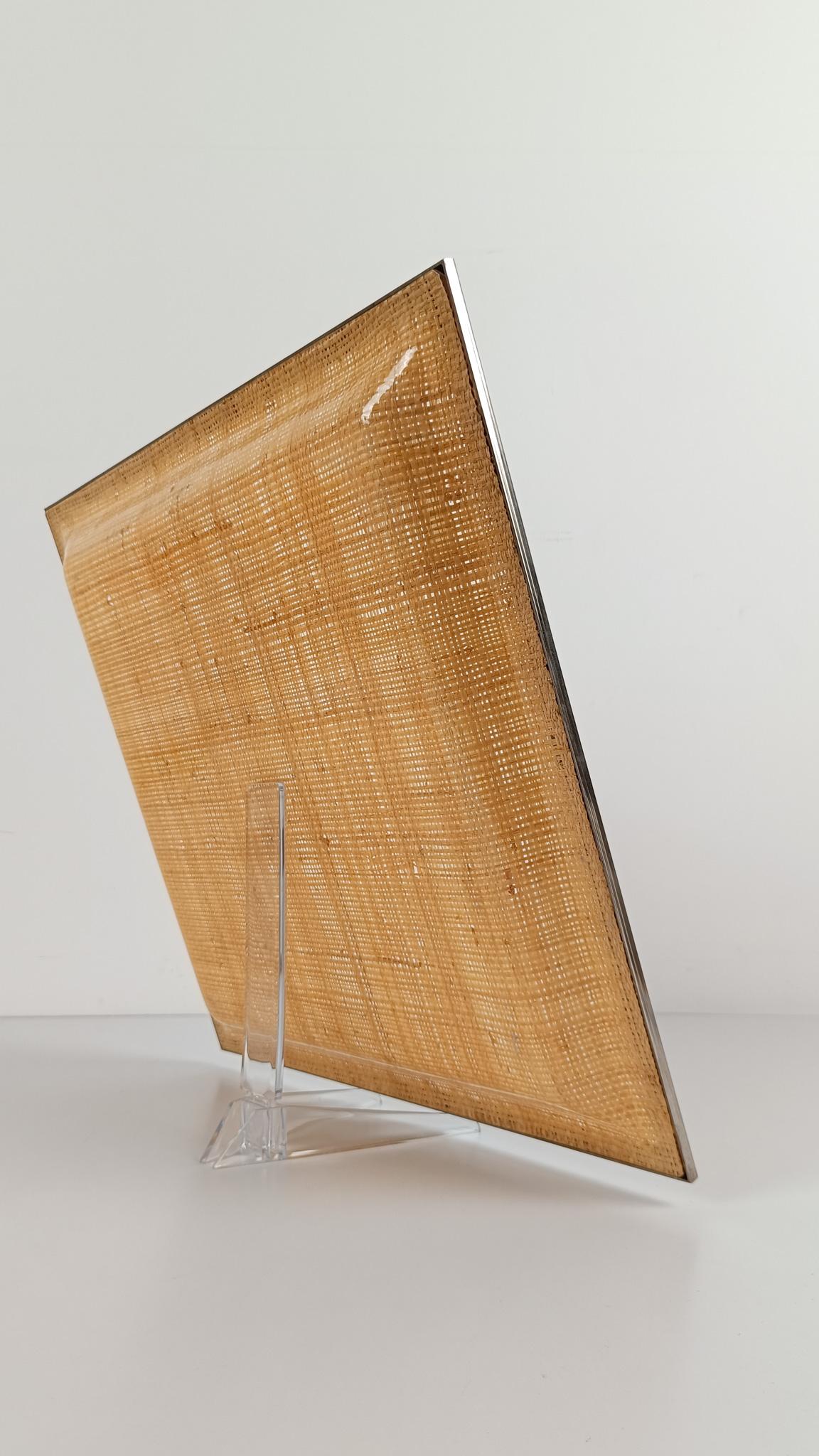 Bandeja de Lucite, Caña Tejida y Cromo de mediados del siglo XX, estilo Dior Home en venta 11