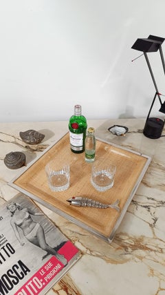 Bandeja de Lucite, Caña Tejida y Cromo de mediados del siglo XX, estilo Dior Home