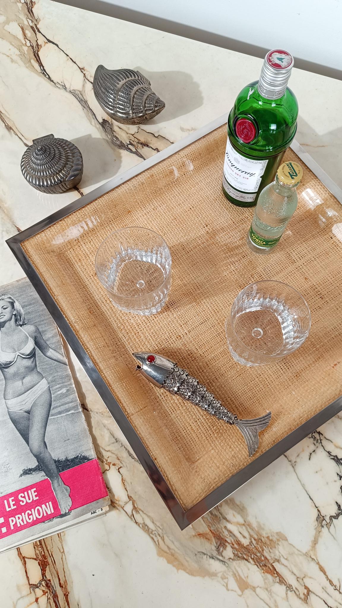 Bandeja de Lucite, Caña Tejida y Cromo de mediados del siglo XX, estilo Dior Home Moderno de mediados de siglo en venta