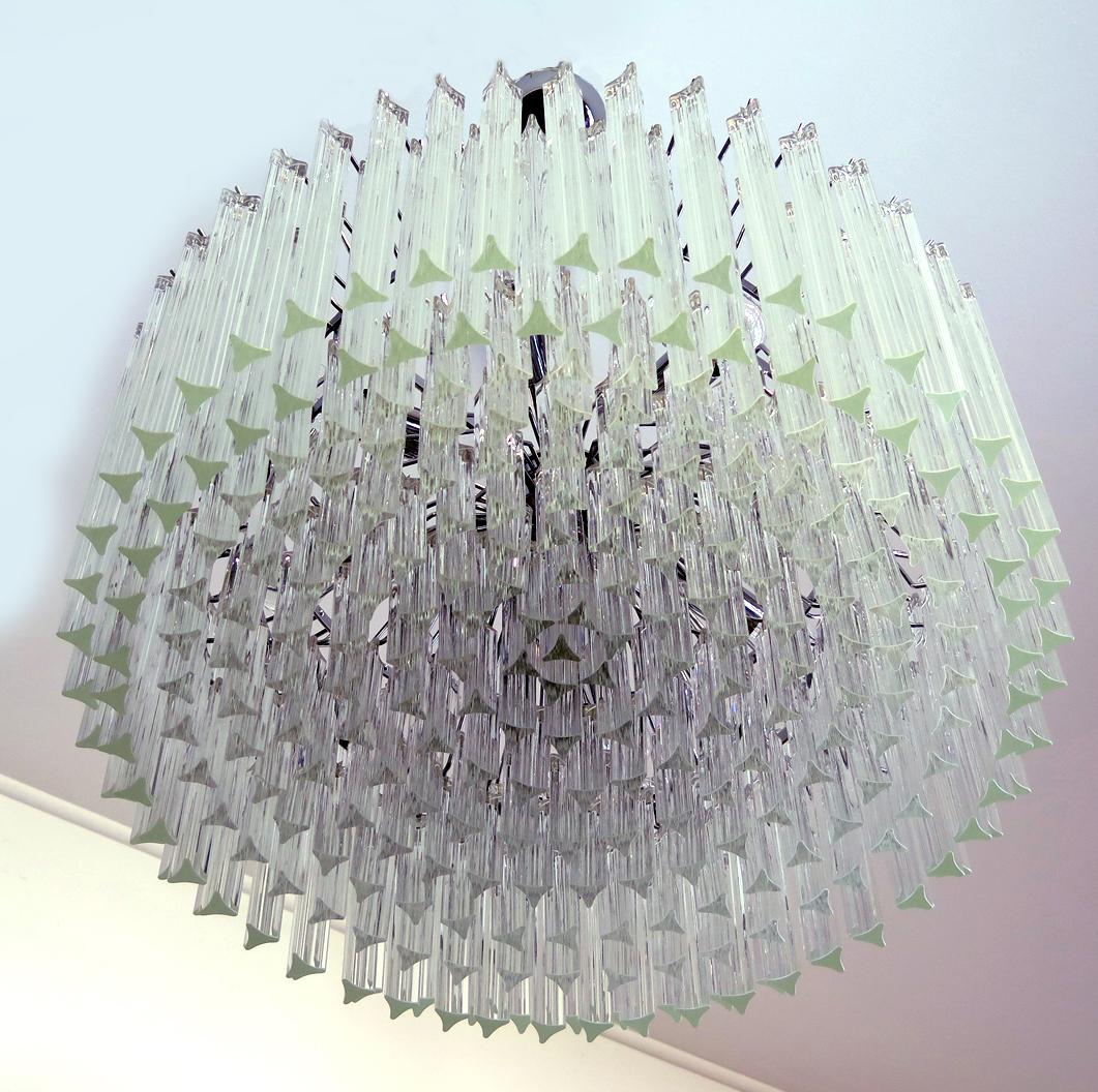 Mid-20th Pair Italian Triedri Glass Chandeliers, 265 trasparent Prism, Murano For Sale 7