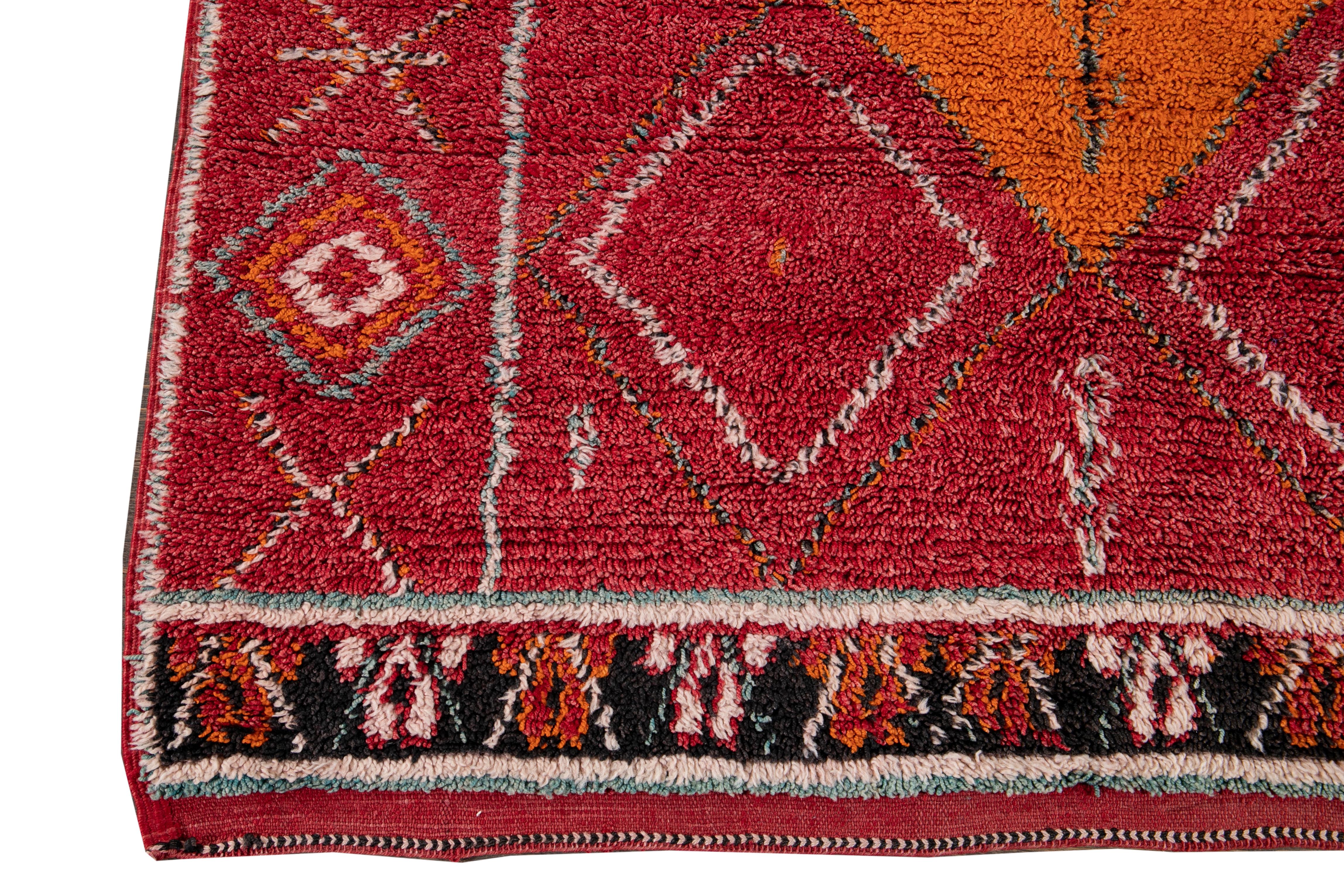Mid-20th Vintage Moroccan Wool Scatter Rug For Sale 6