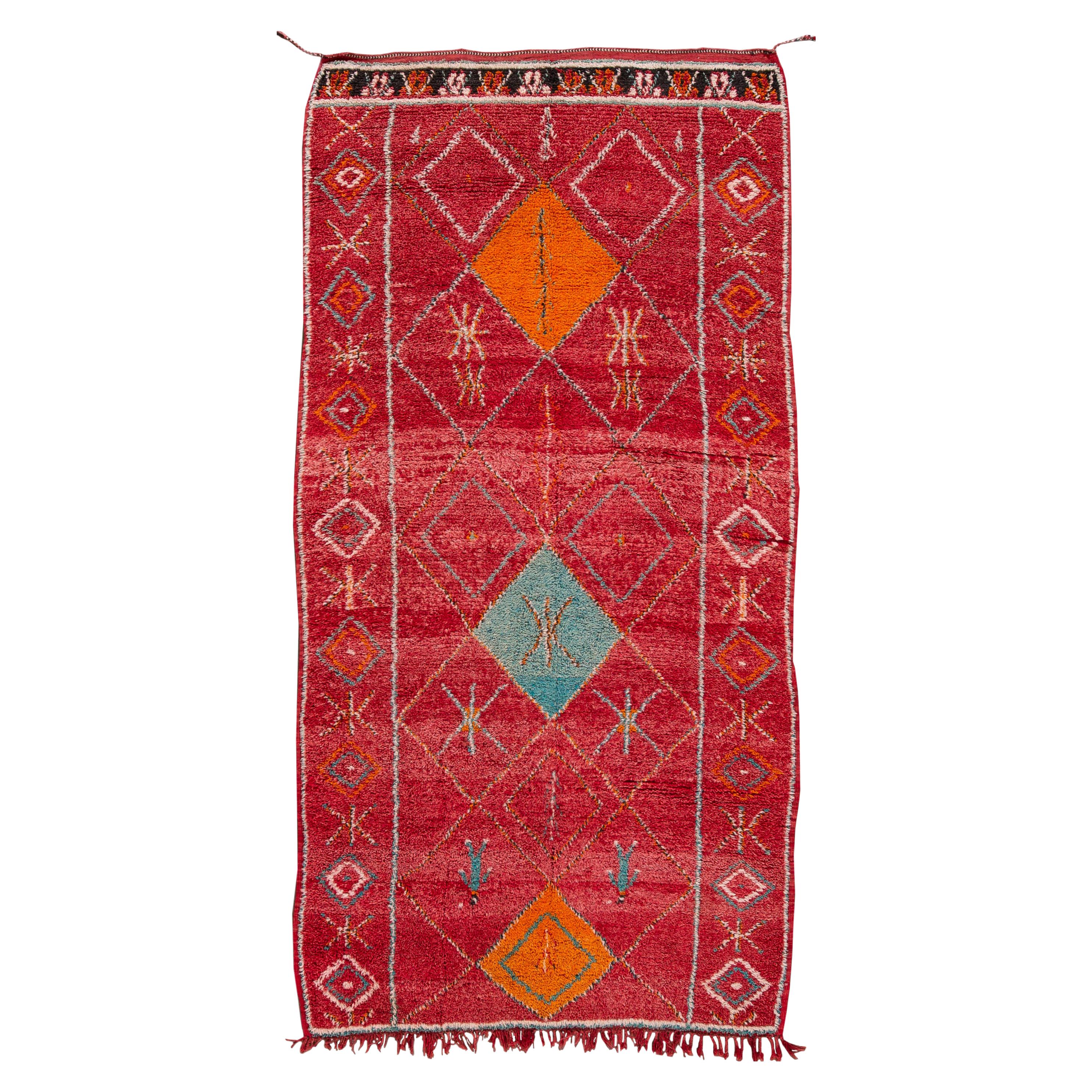 Tapis en laine marocain du milieu du 20e siècle en vente