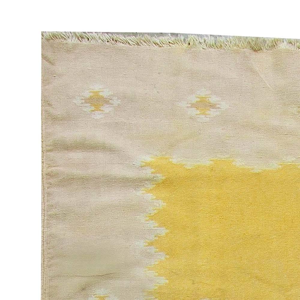 Hand-Woven Midcentury Yellow Indian Dhurrie Flat-Woven Rug For Sale