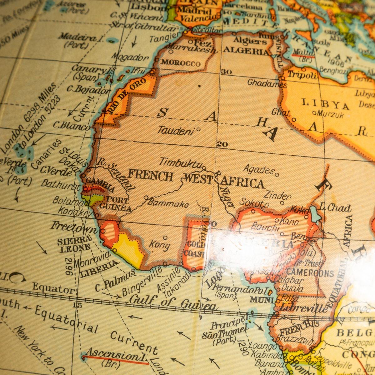 Globe terrestre britannique 10 pouces du milieu du 20e siècle, Geographia 5