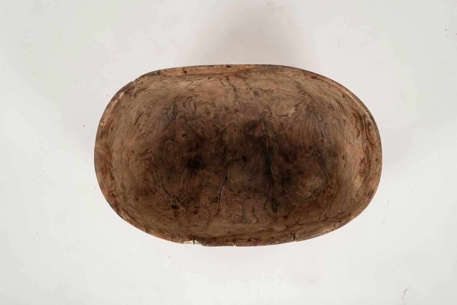19th Century Mid-Brown Gorgeous Oval-Shaped Swedish Burl Root Wood Bowl For Sale