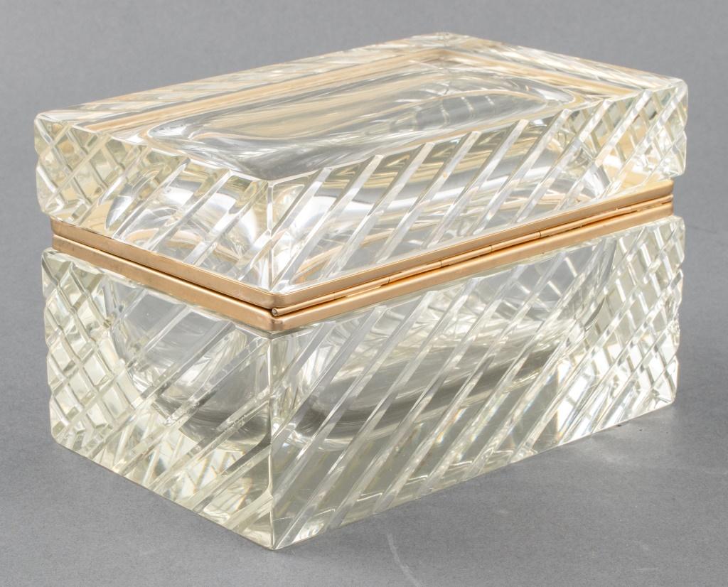 Mittel-C. Moderne Scharnierkette aus vergoldetem, Metallschliff-Kristall im Zustand „Gut“ im Angebot in New York, NY