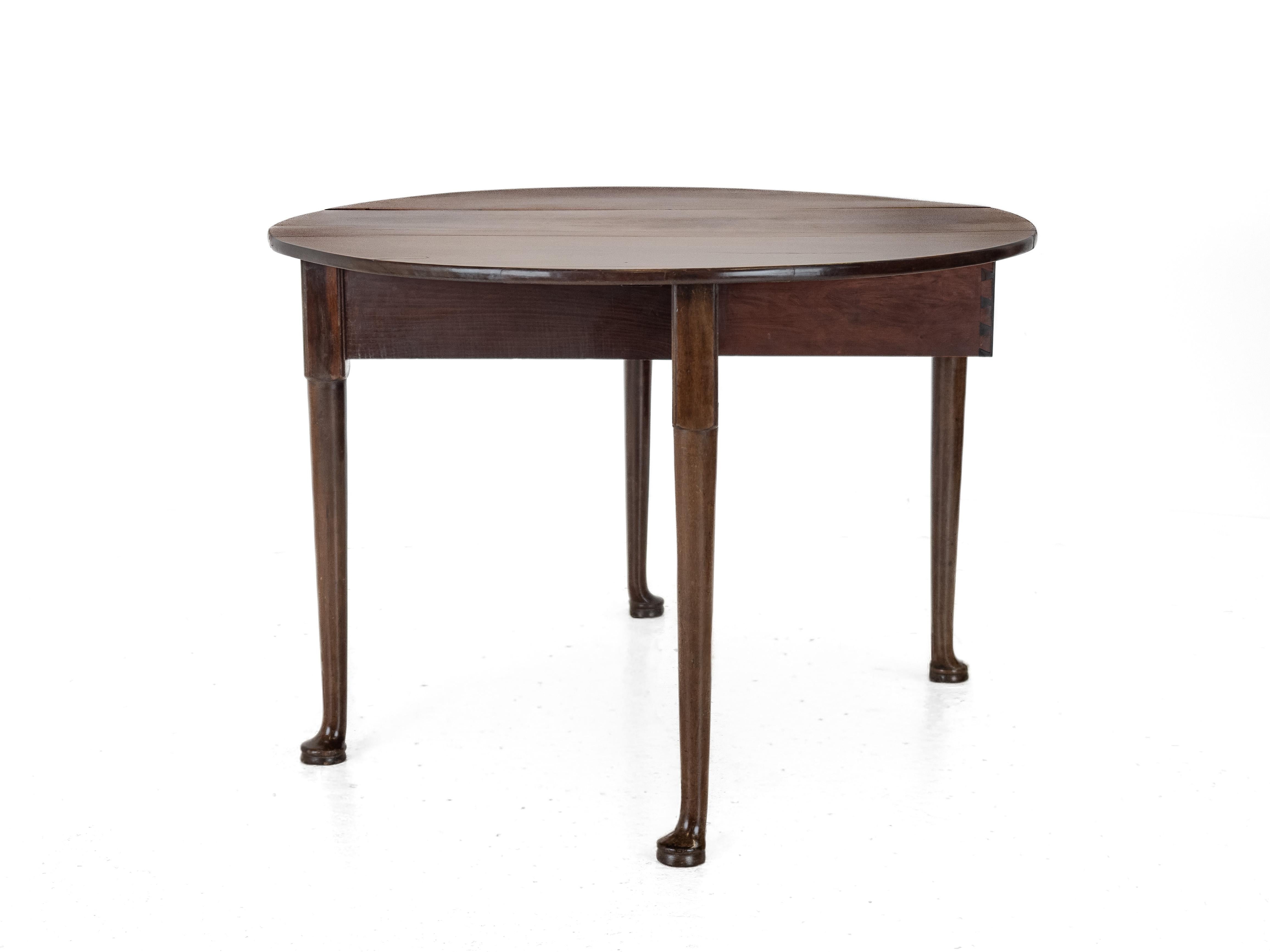 Mid-c18th George II Mahogany Oval Drop-Leaf Gateleg Dining Table (Georgian c1750 For Sale 5