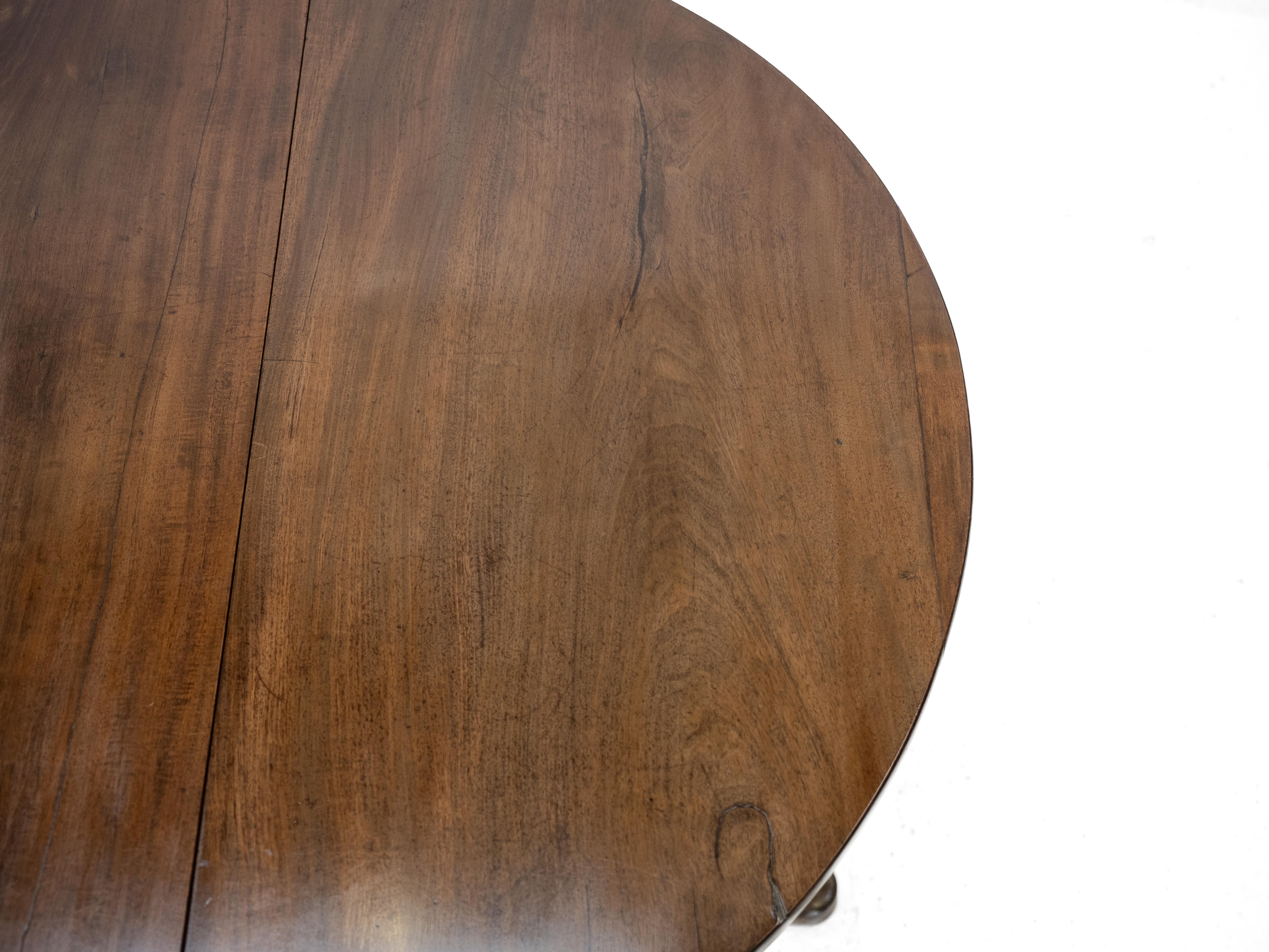 Mid-c18th George II Mahogany Oval Drop-Leaf Gateleg Dining Table (Georgian c1750 For Sale 15