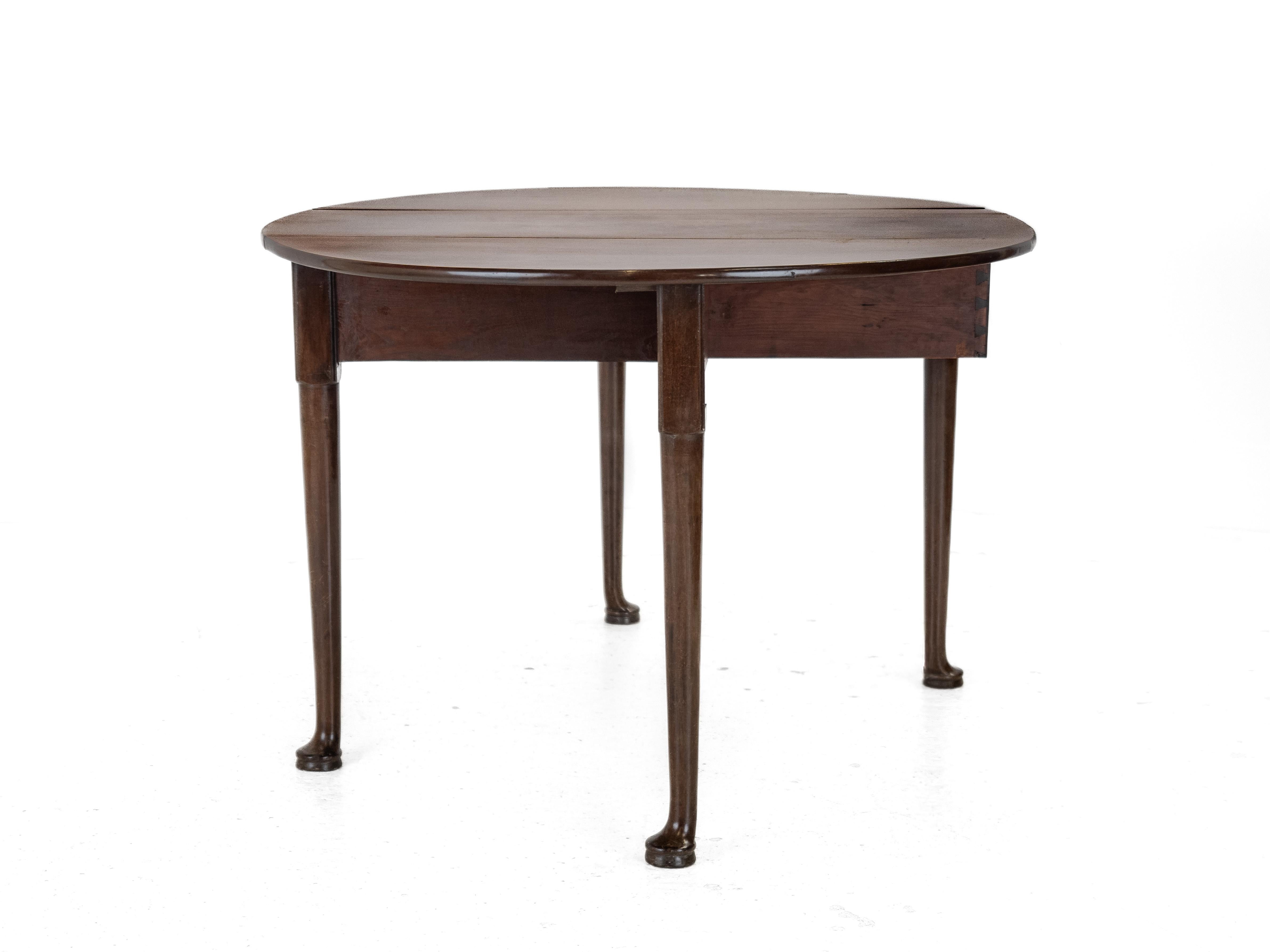 Mid-c18th George II Mahogany Oval Drop-Leaf Gateleg Dining Table (Georgian c1750 For Sale 2