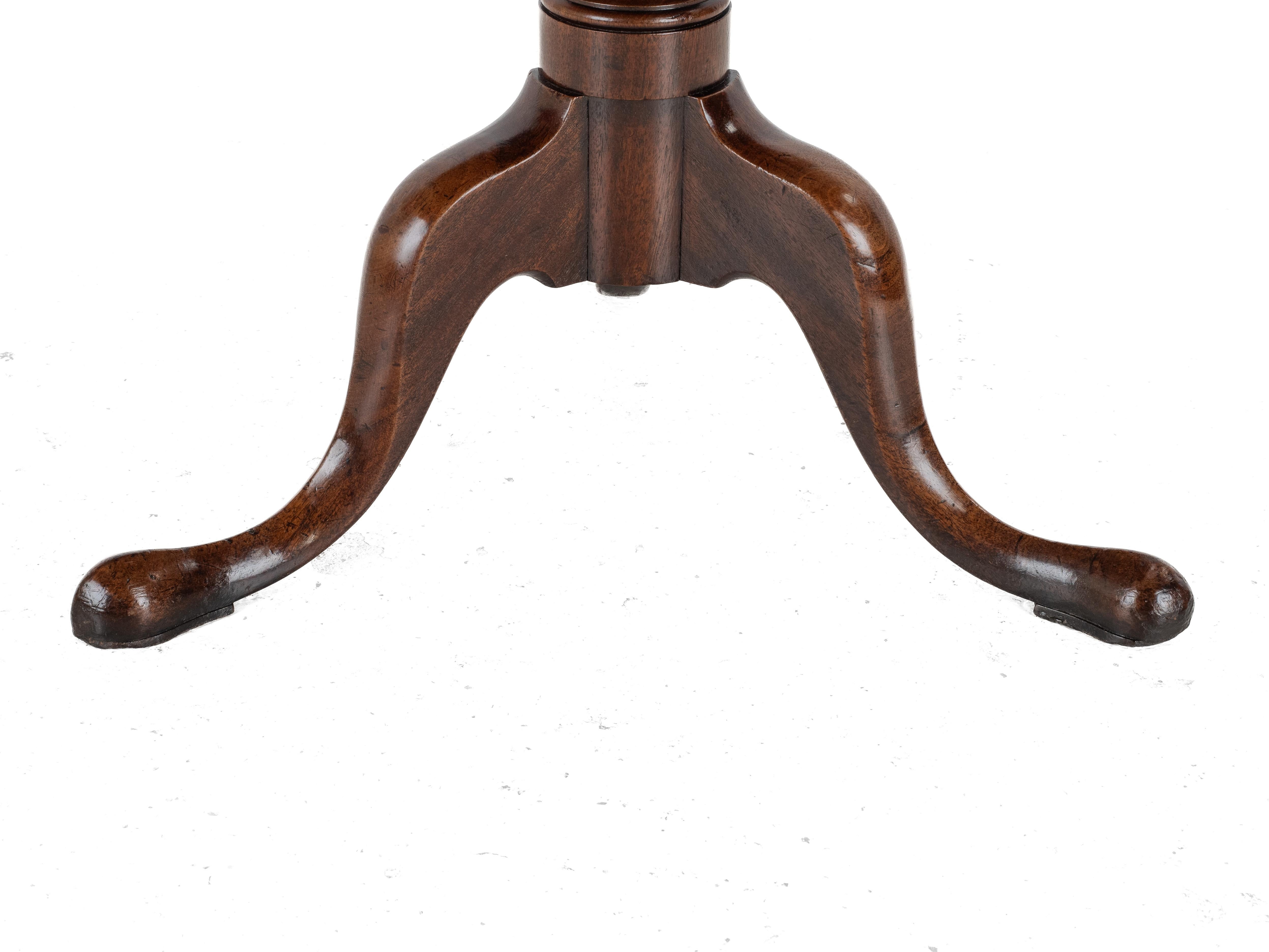 Mid-c18th Georgian Mahogany Birdcage Tripod Tilt-Top Supper Table c1760 For Sale 8