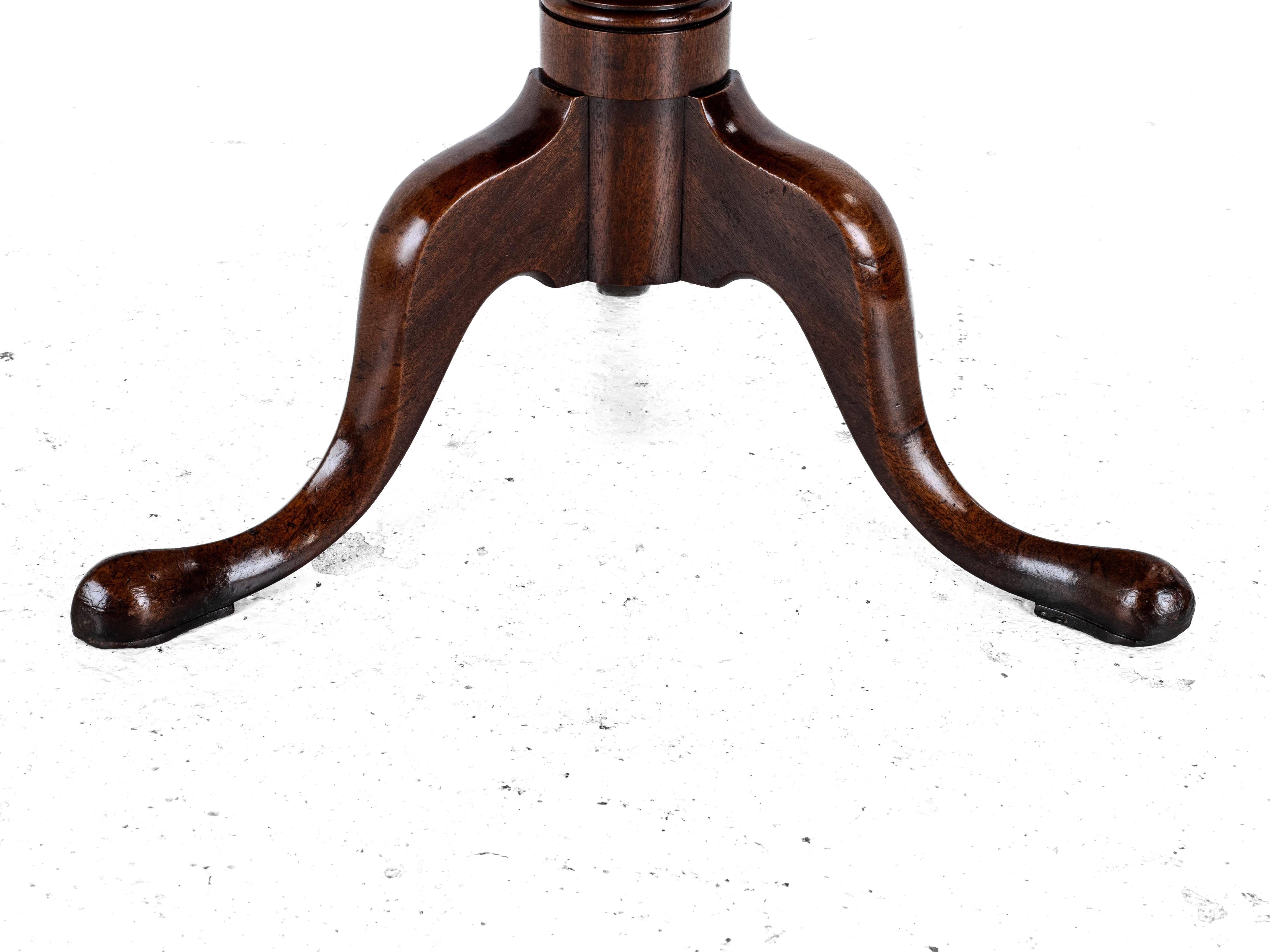 Mid c.18th Georgian Mahogany Birdcage Tripod Tilt Top Supper Table (George I/II) en vente 3