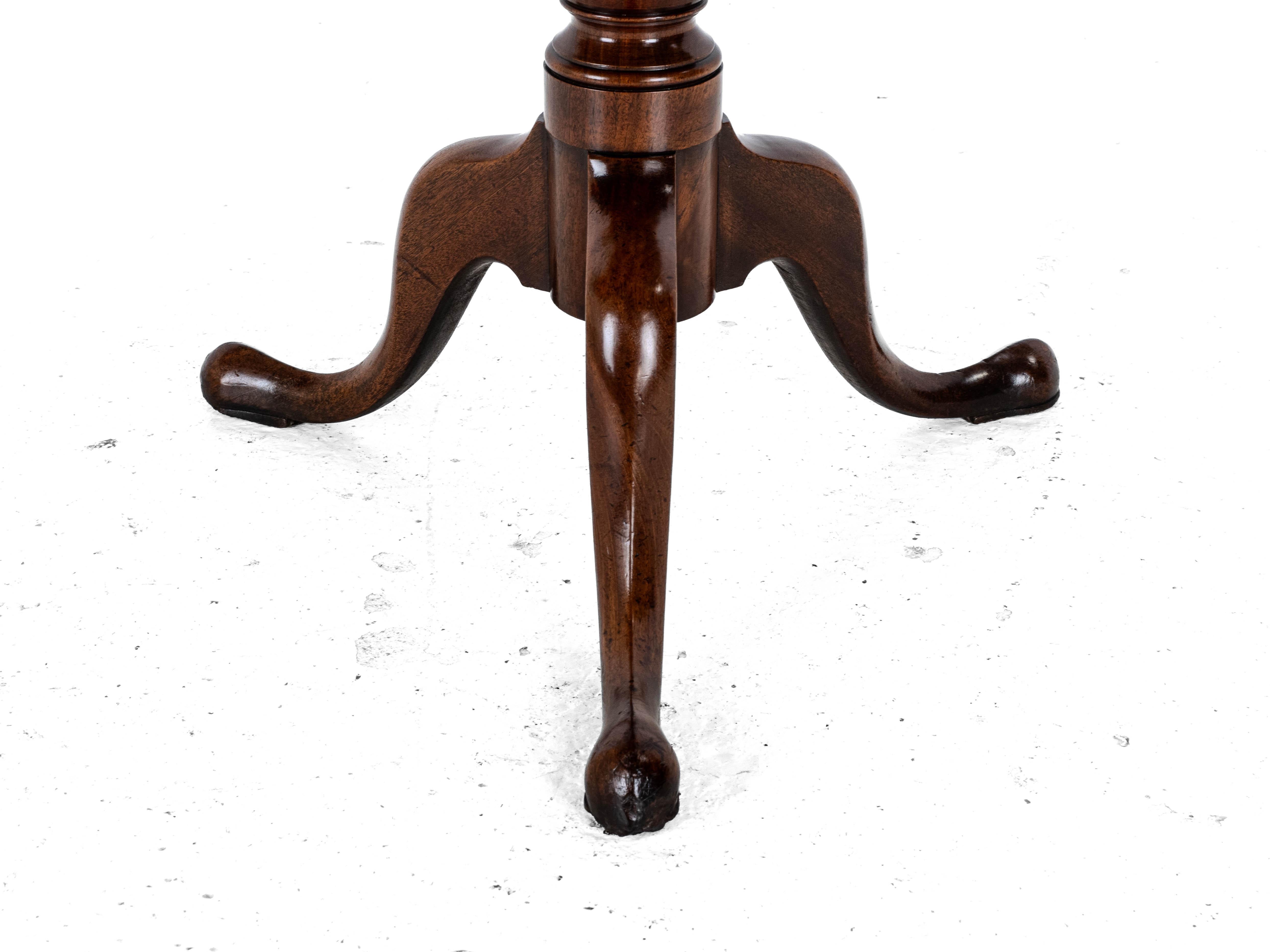 Mid c.18th Georgian Mahogany Birdcage Tripod Tilt Top Supper Table (George I/II) en vente 6