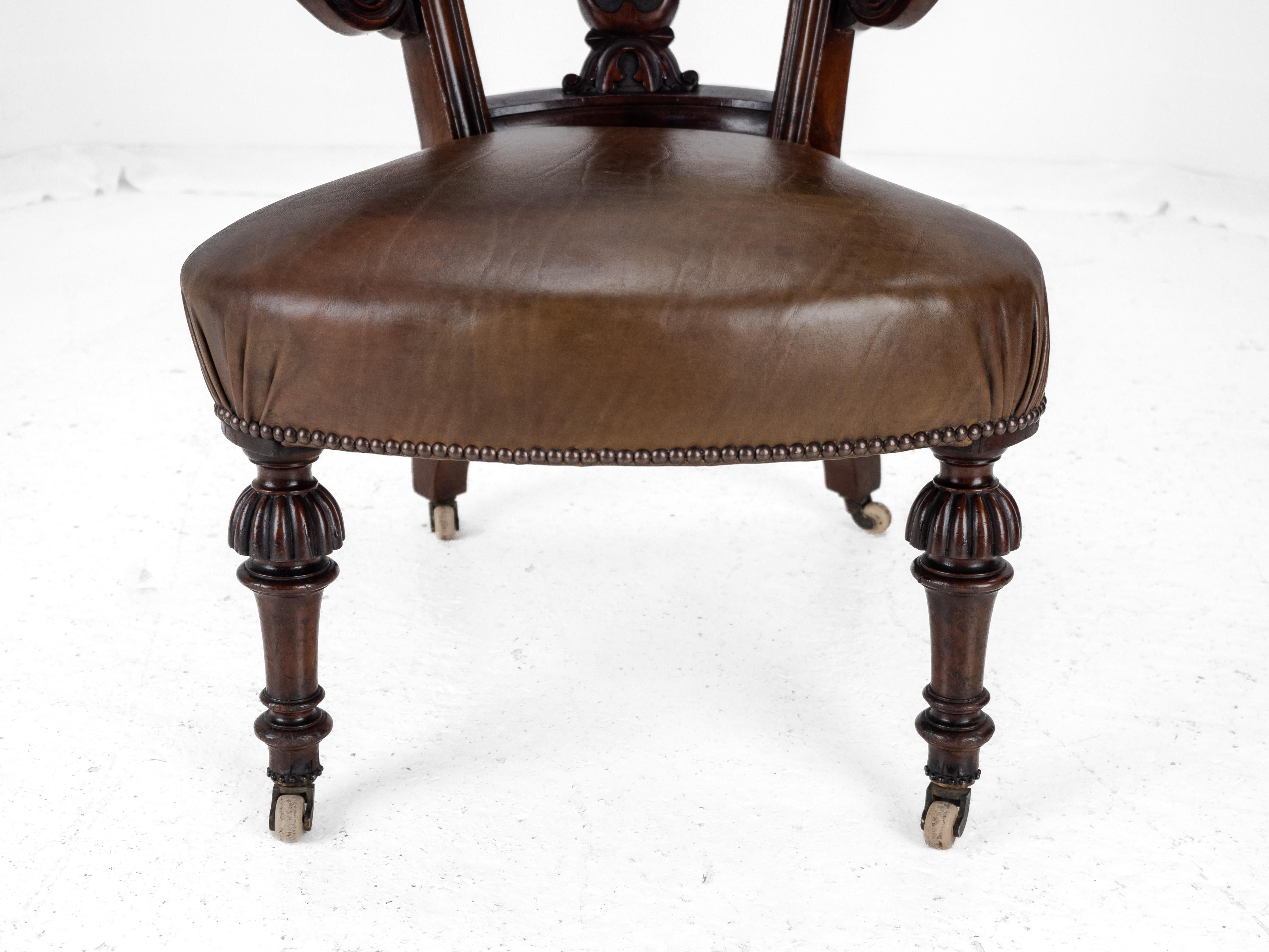 A.I.C C. en acajou, milieu du 19e siècle, fauteuil de bibliothèque en cuir (Victorien, chaise de capitaine) en vente 6
