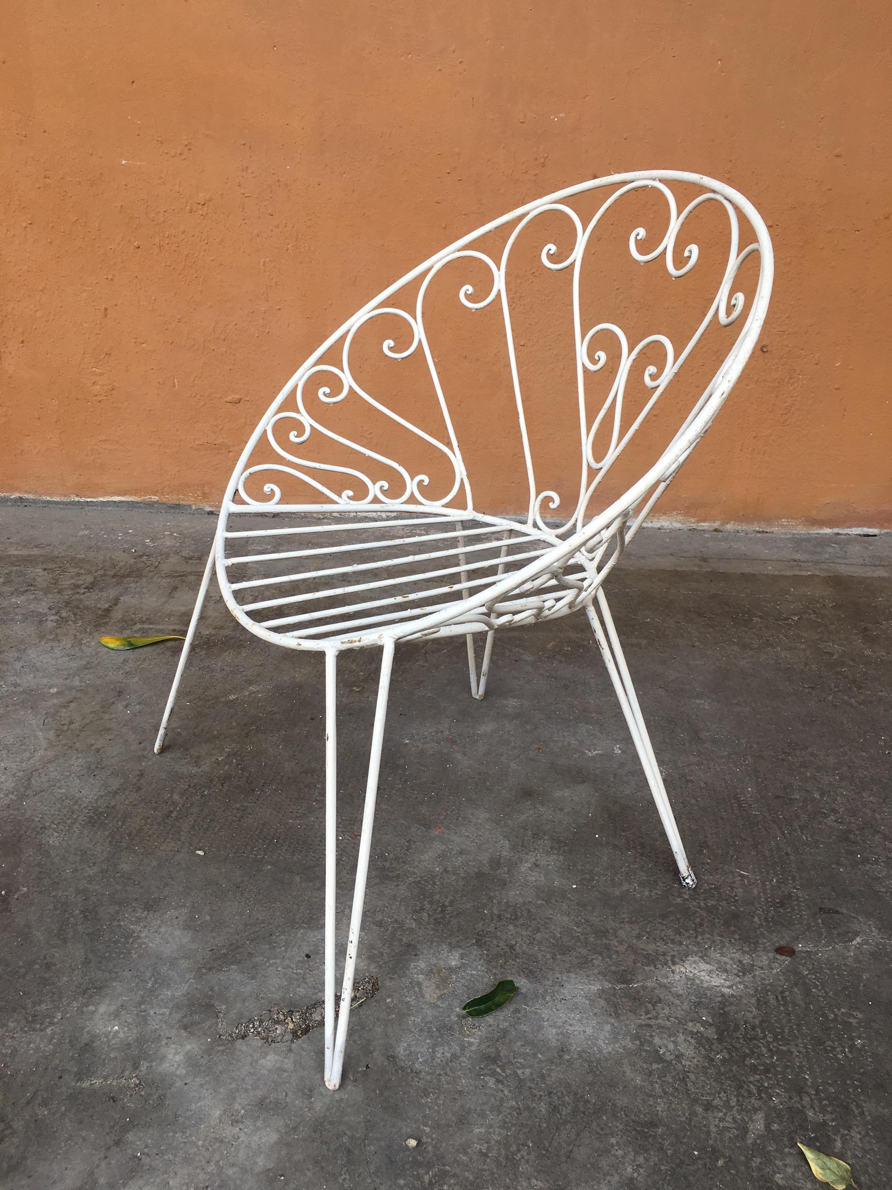 Mid-20th Century Mid-Century Modern French Set of 8 White Lacquered Iron Garden Chairs, 1960s
