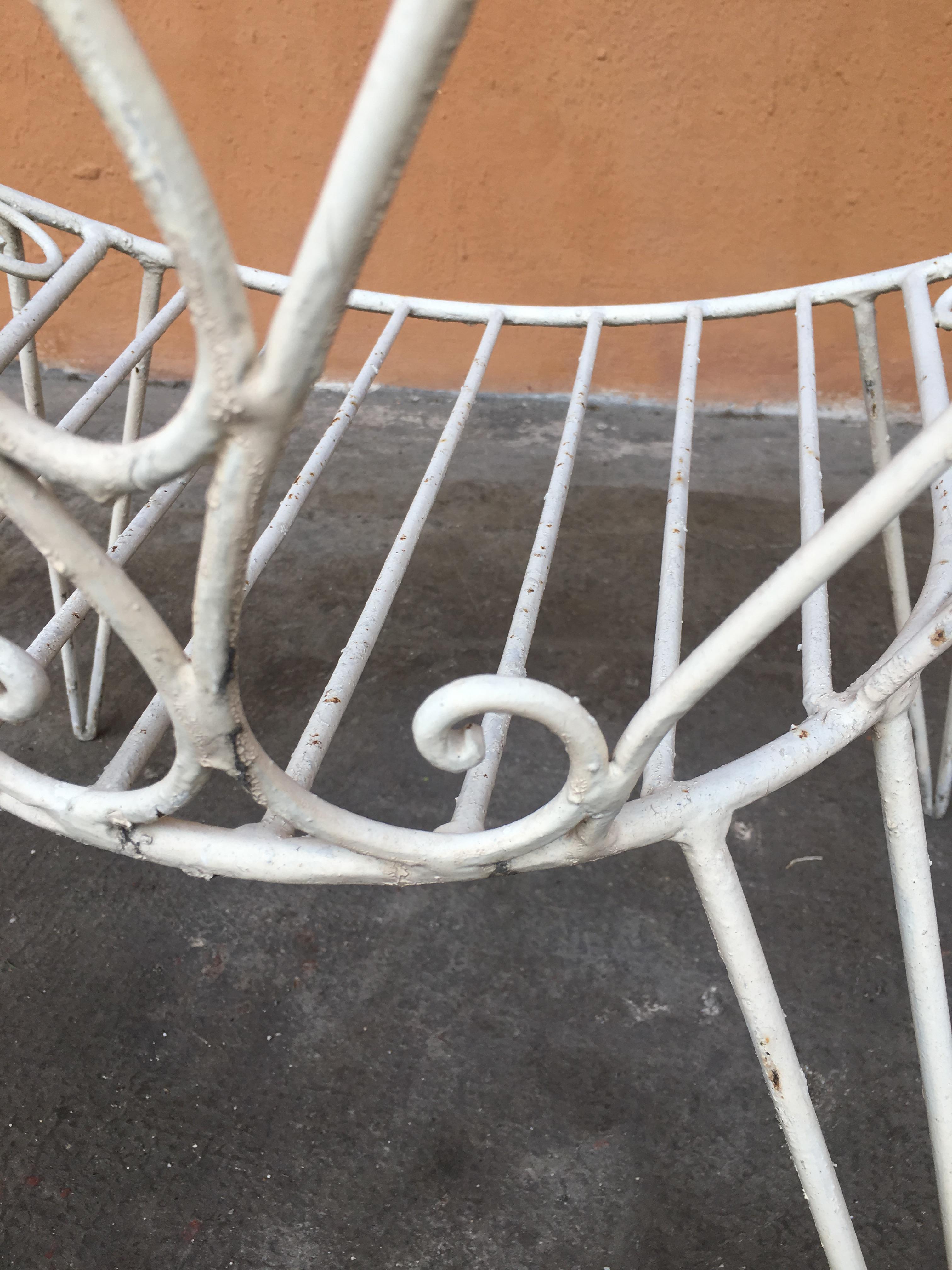 Mid-Century Modern French Set of 8 White Lacquered Iron Garden Chairs, 1960s 5