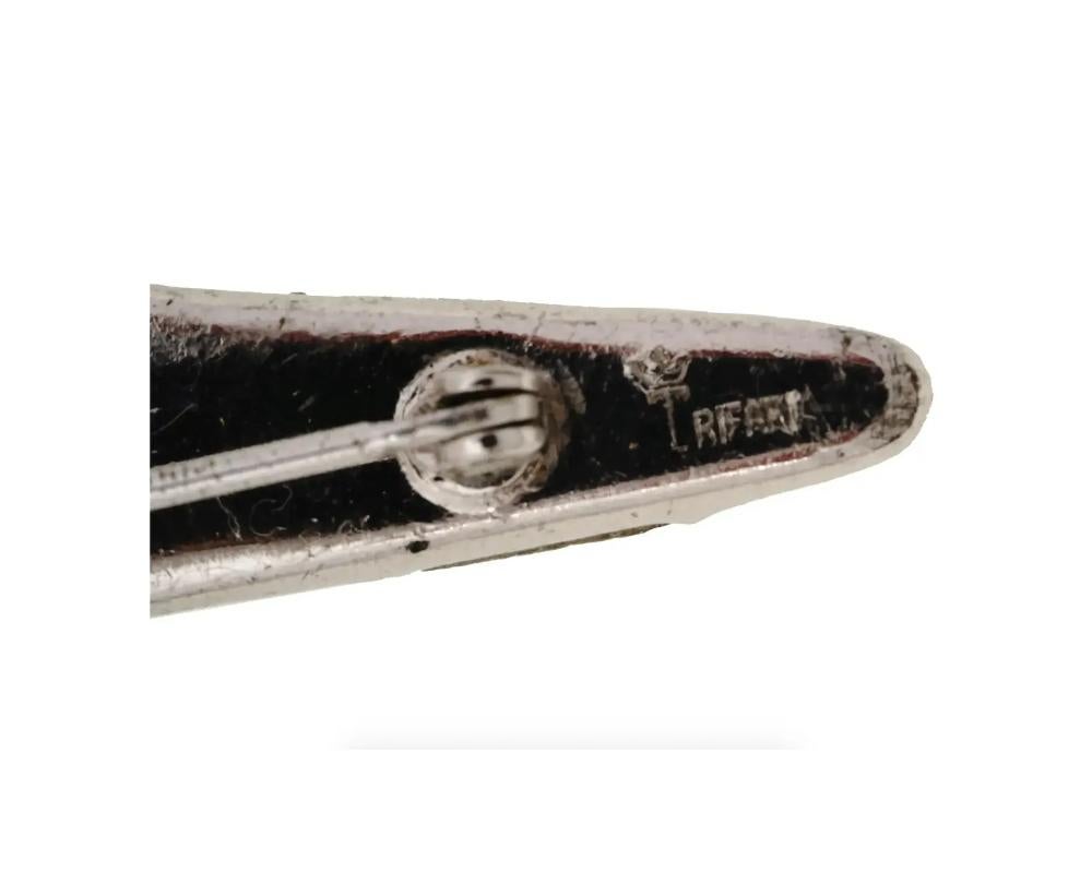 airplane brooch pin