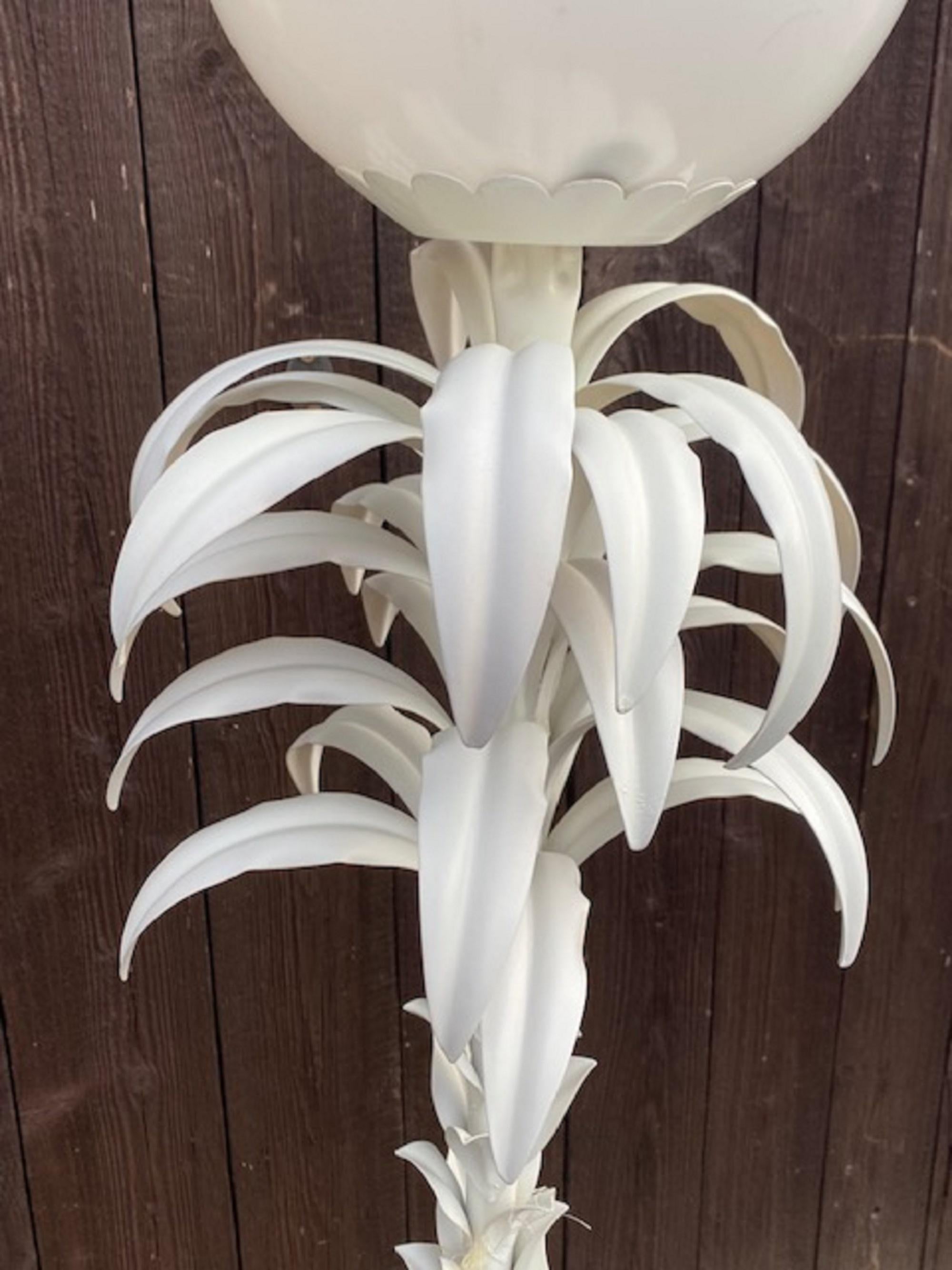 Mid-Cent White Palm Tree Floor Lamp in the Manner of Sergio Terzani, French 1970 For Sale 6