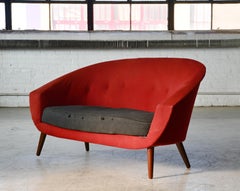 Mid Centaury sofa in the syle of Nana Ditzel V