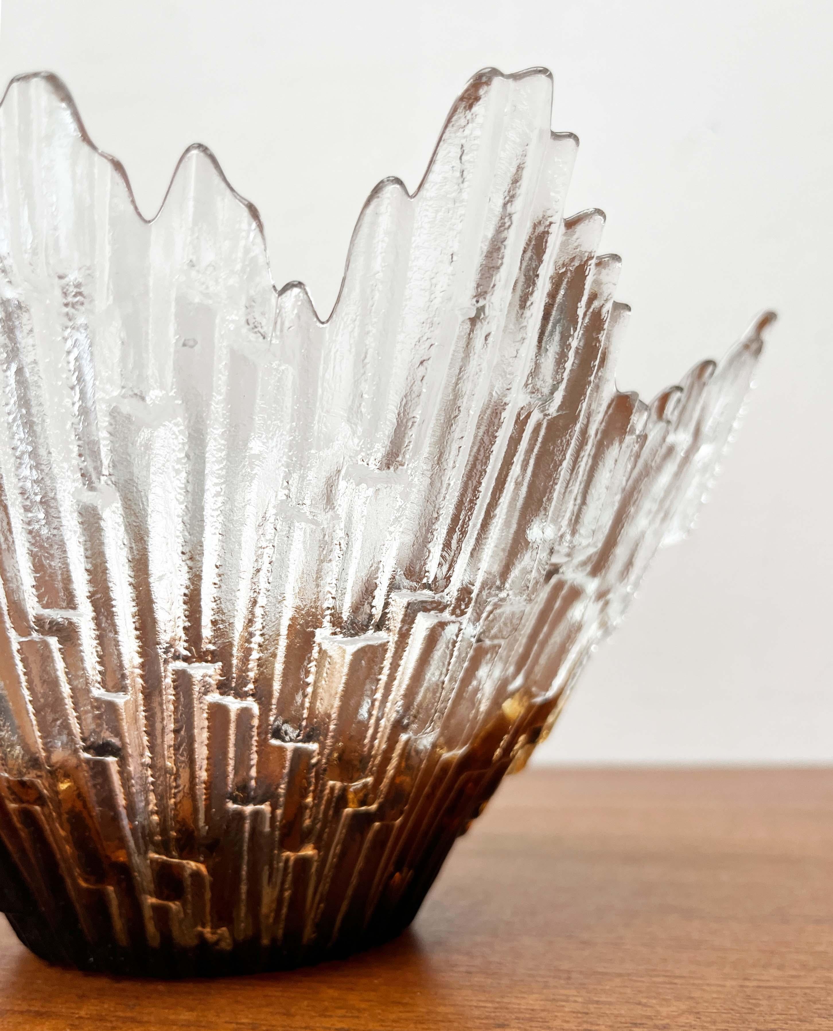 Mid-Center Modern Revontulet Glass Bowl by Tauno Wirkkala for Humppila Finland For Sale 5