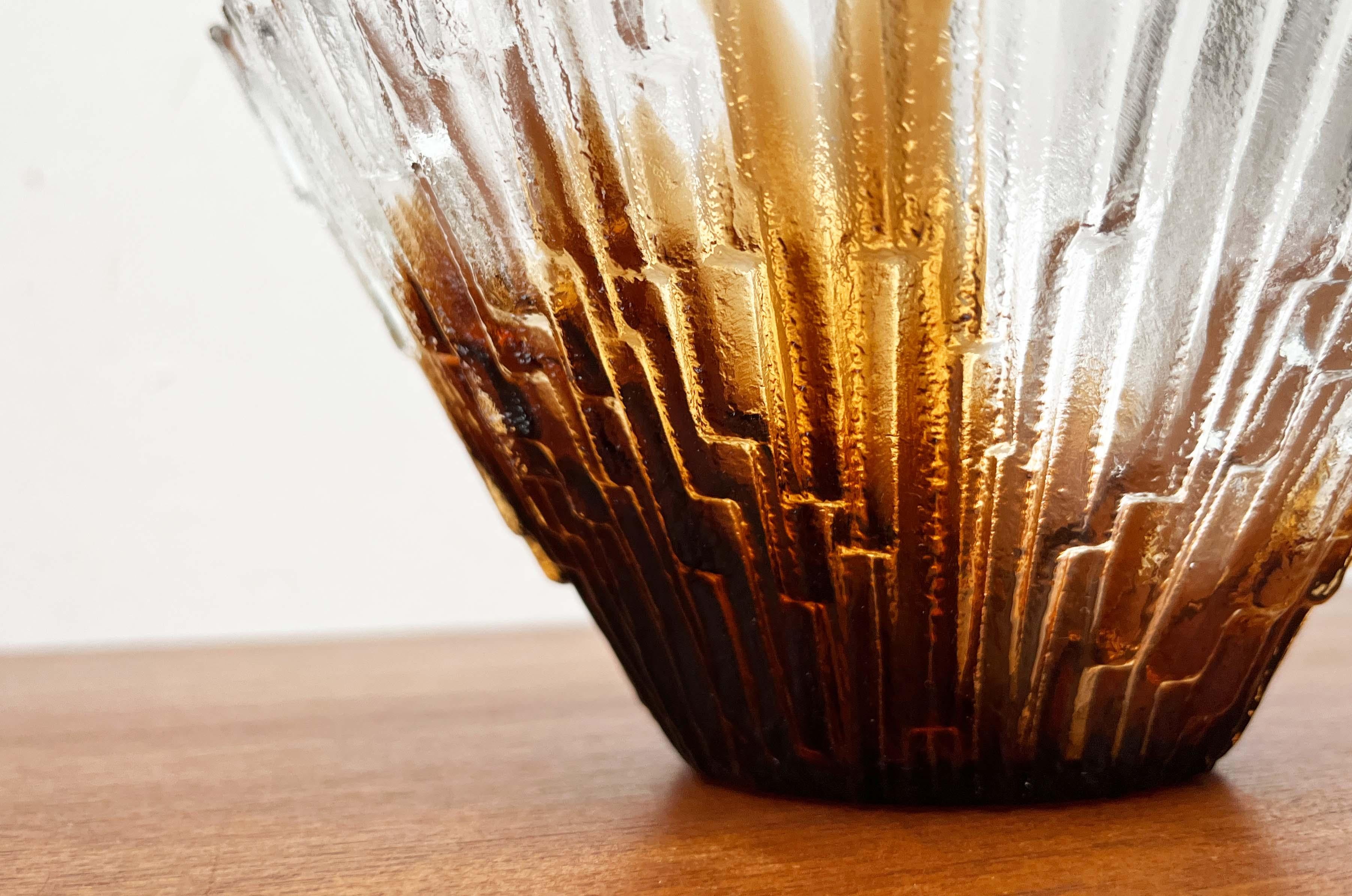 Mid-Center Modern Revontulet Glass Bowl by Tauno Wirkkala for Humppila Finland For Sale 3