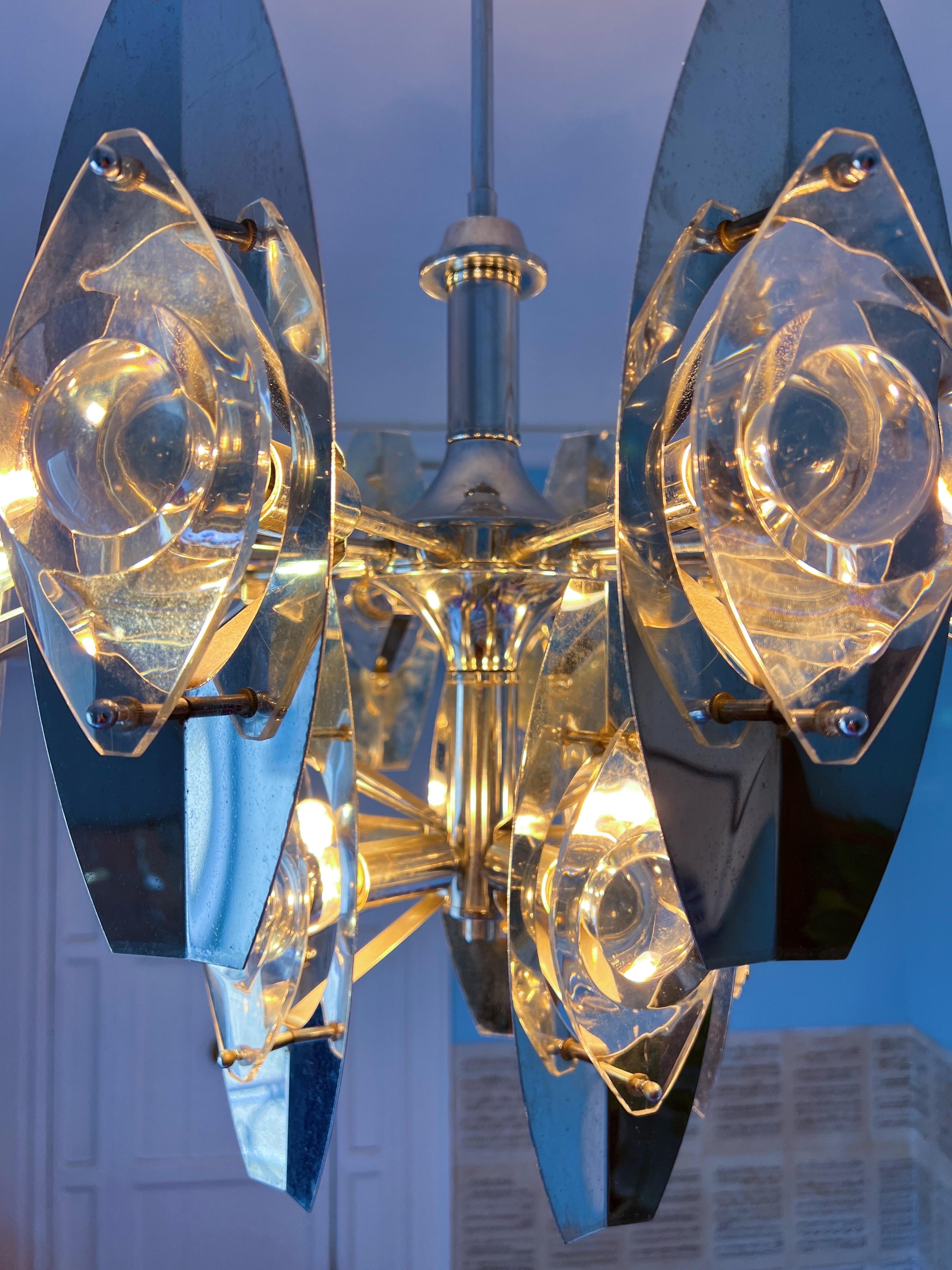 20th Century Mid-centery modern chandelier designed by Oscar Torlasco, 1960 For Sale