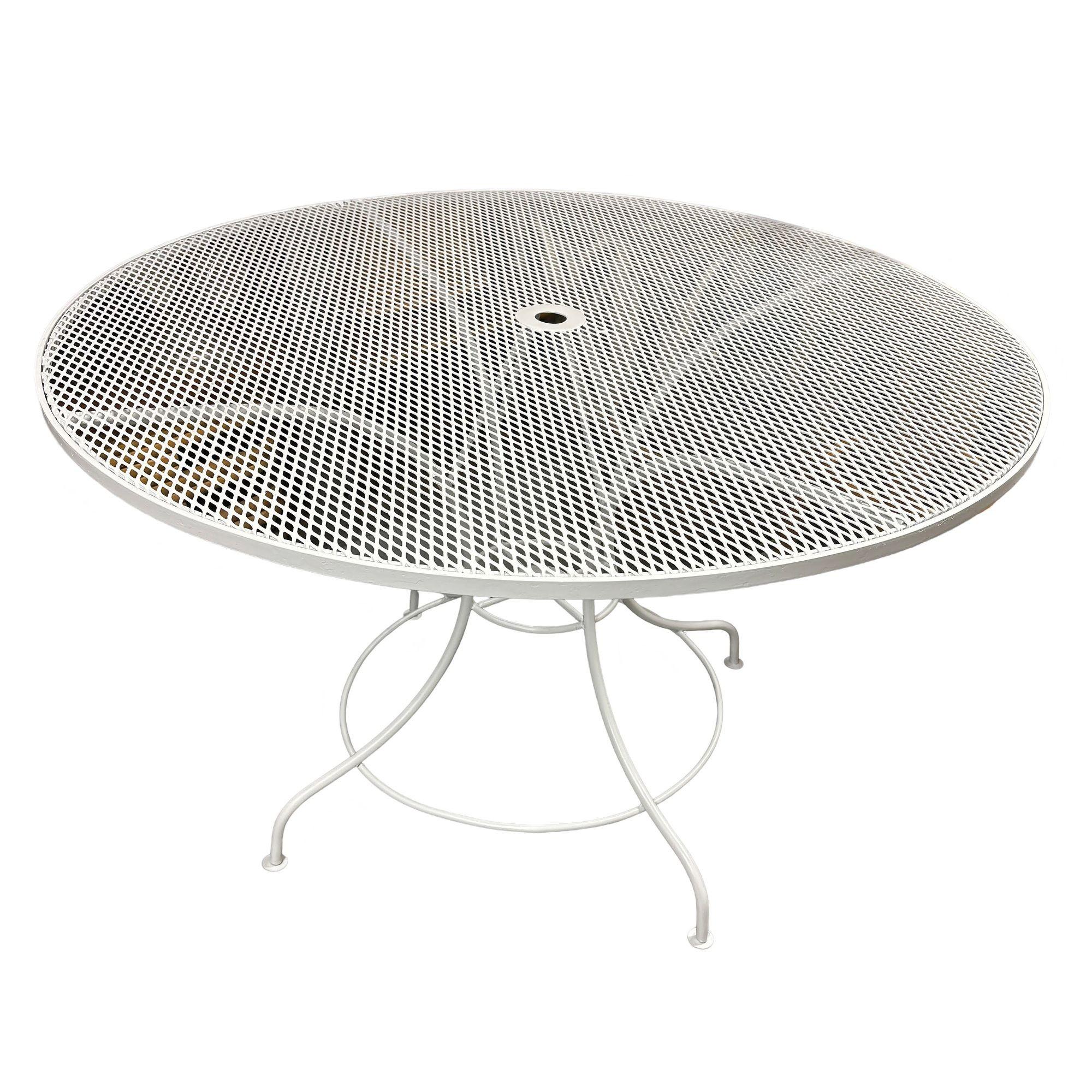 Mid-20th Century Mid-century Scrolling Wrought Iron Patio Table and Chairs Set by Woodard For Sale