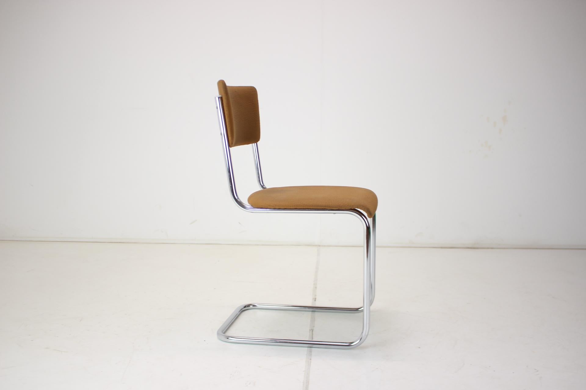 Mid-centrury Chrome Tubular Chair Kovonax Z-303, 1970's In Good Condition For Sale In Praha, CZ